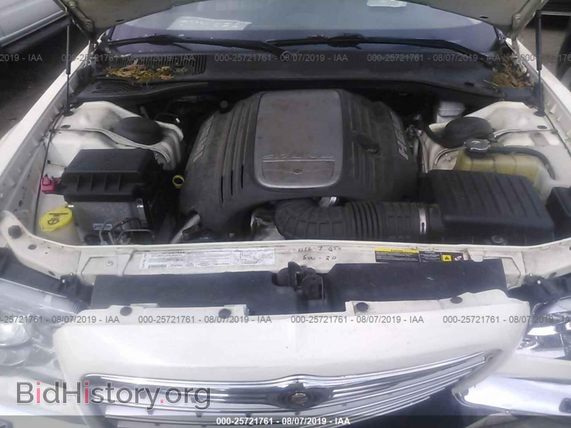 2006 CHRYSLER 300C - VIN: 2C3KA63H26H291667 - Фото 10