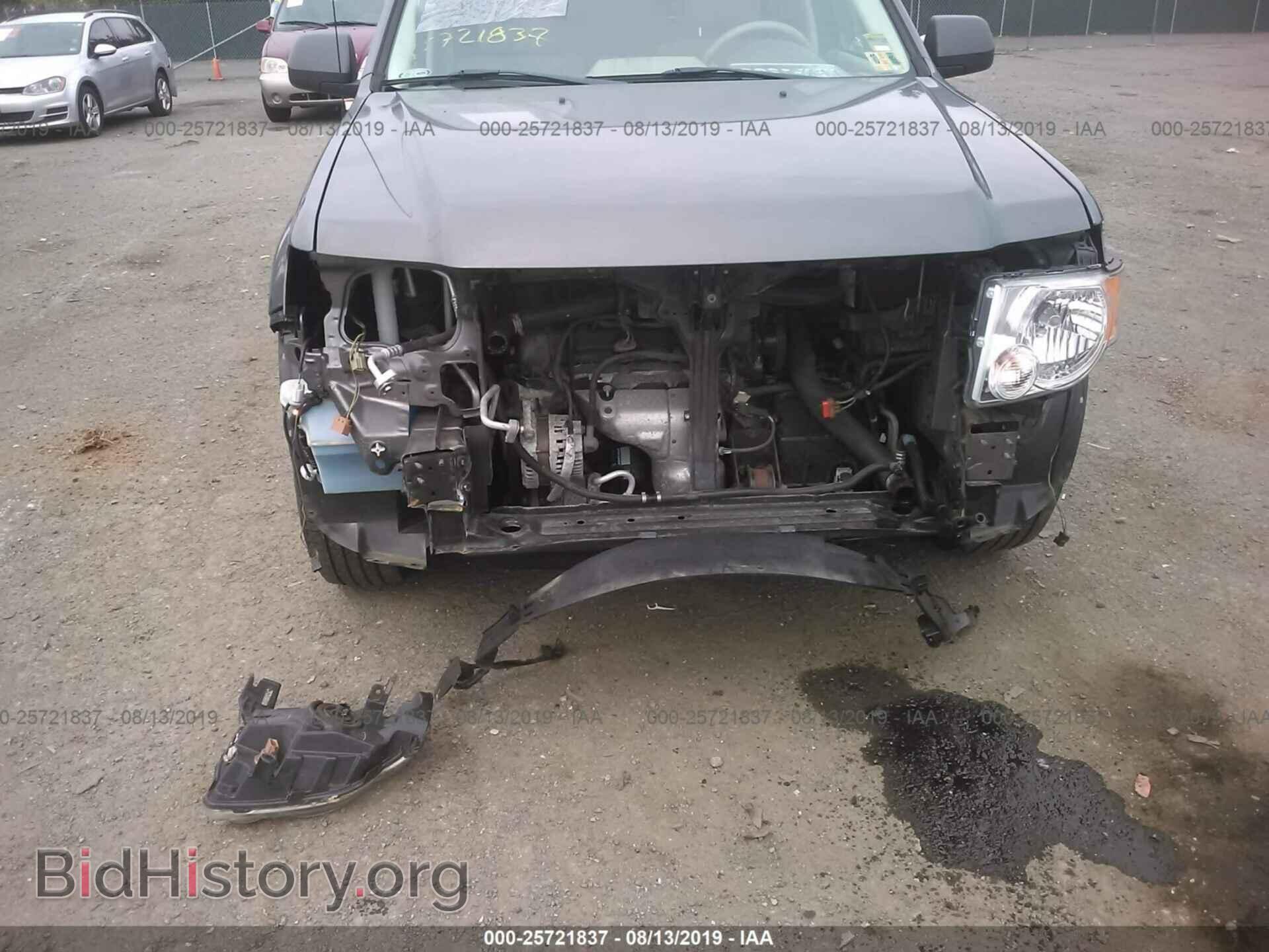 2011 FORD ESCAPE - VIN: 1FMCU9DG4BKC21990 - Photo 6