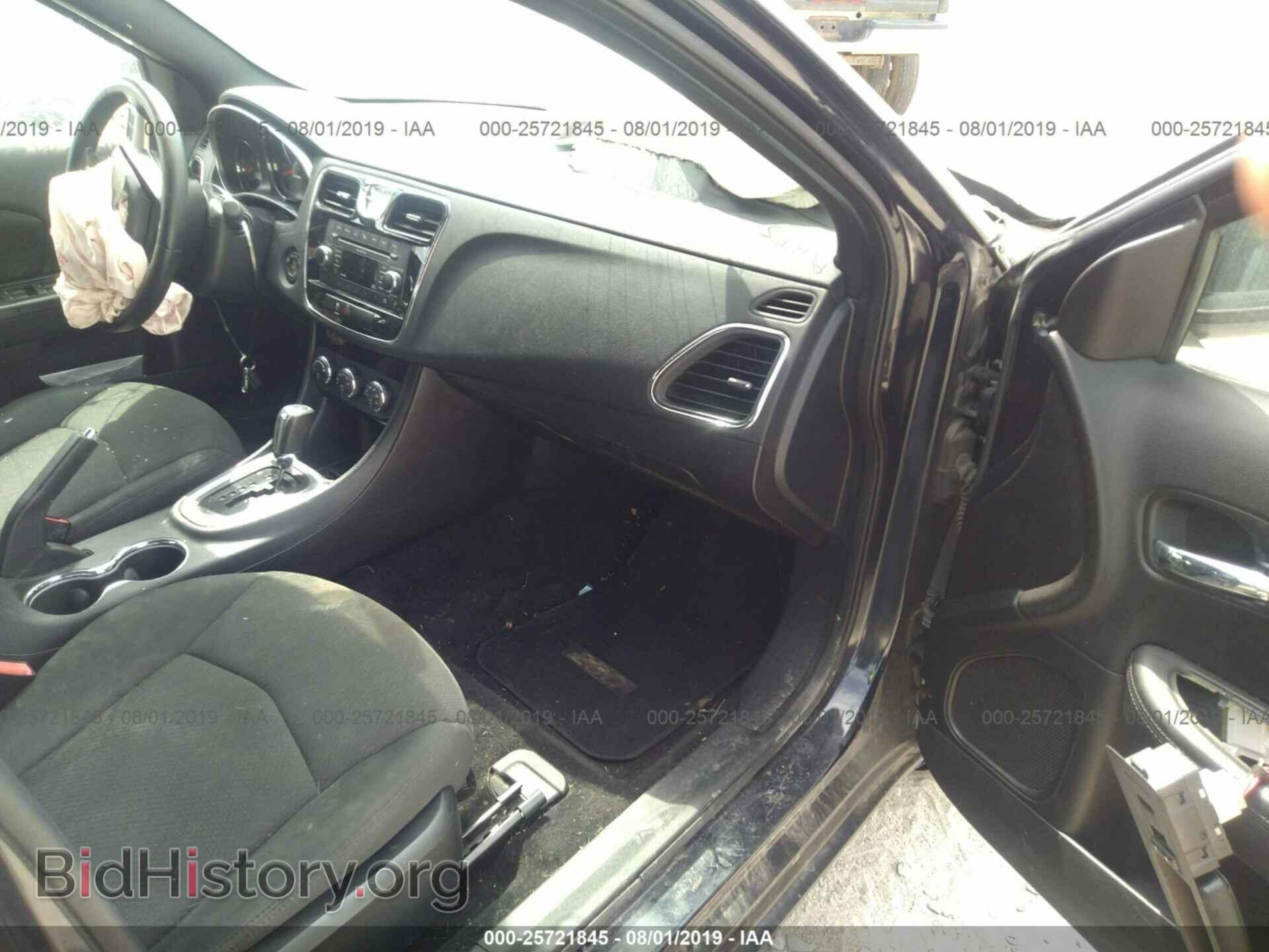 2011 CHRYSLER 200 - VIN: 1C3BC1FB7BN537893 - Фото 5
