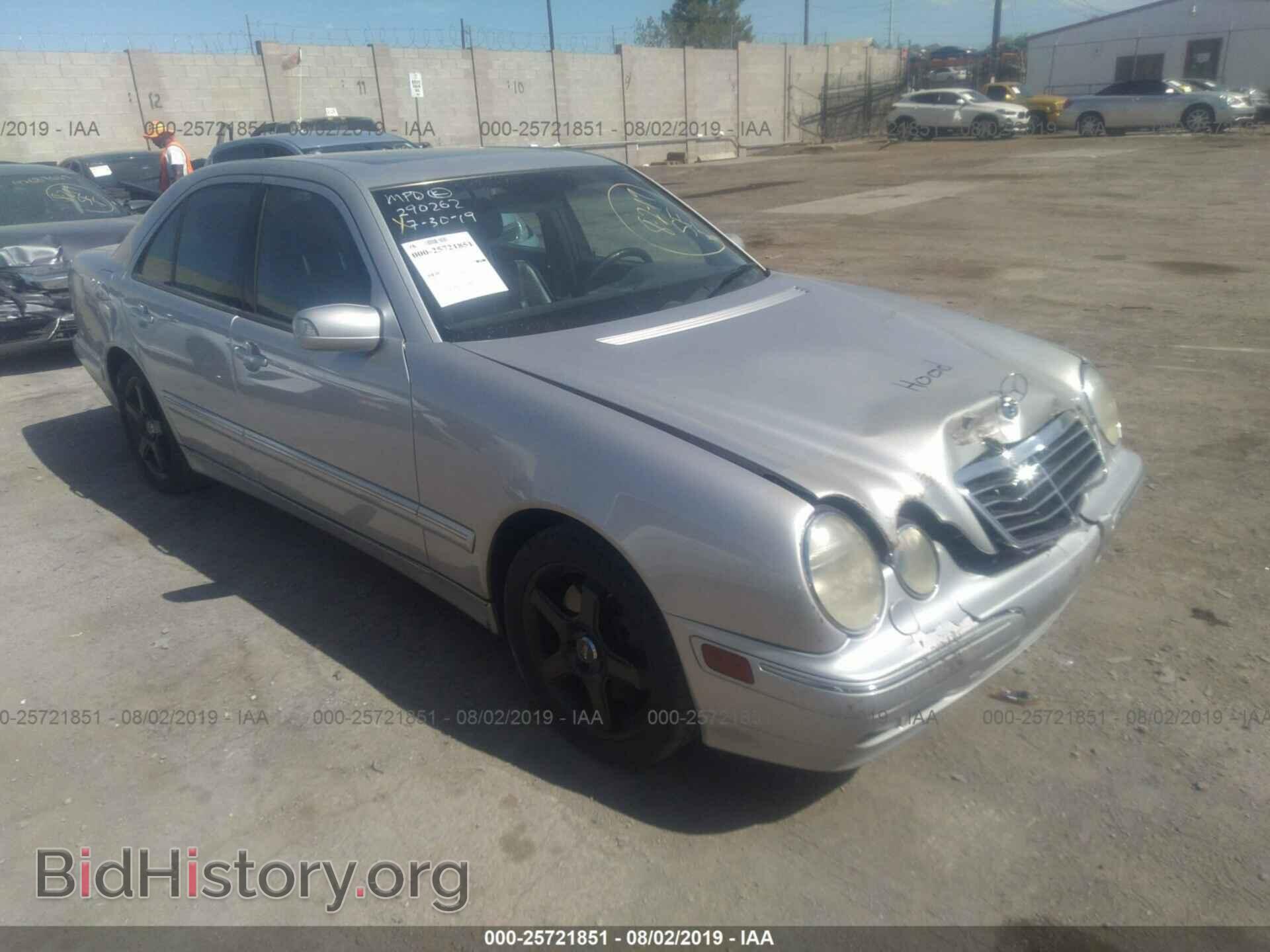 Photo WDBJF83J9YX039399 - MERCEDES-BENZ E 2000