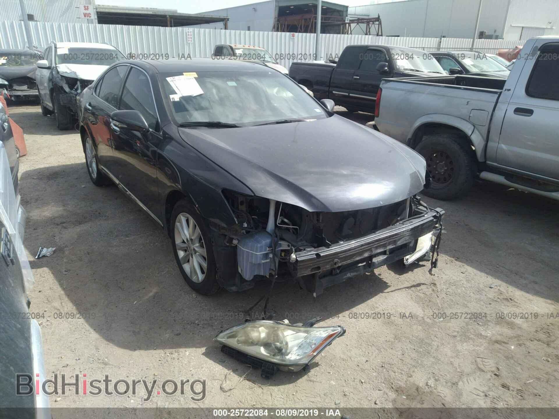 Photo JTHBK1EG0B2425562 - LEXUS ES 2011