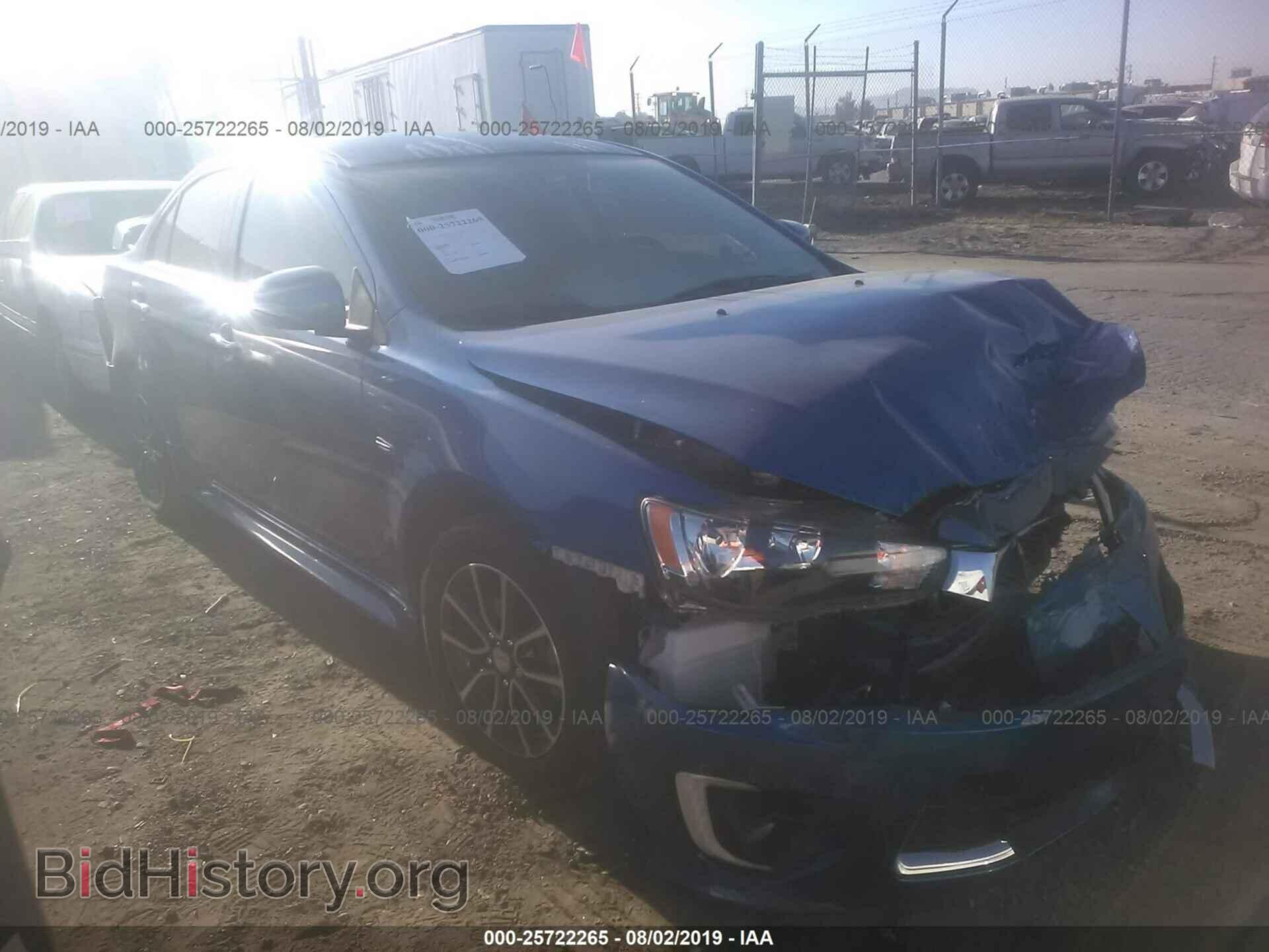 Photo JA32U2FU7HU007484 - MITSUBISHI LANCER 2017
