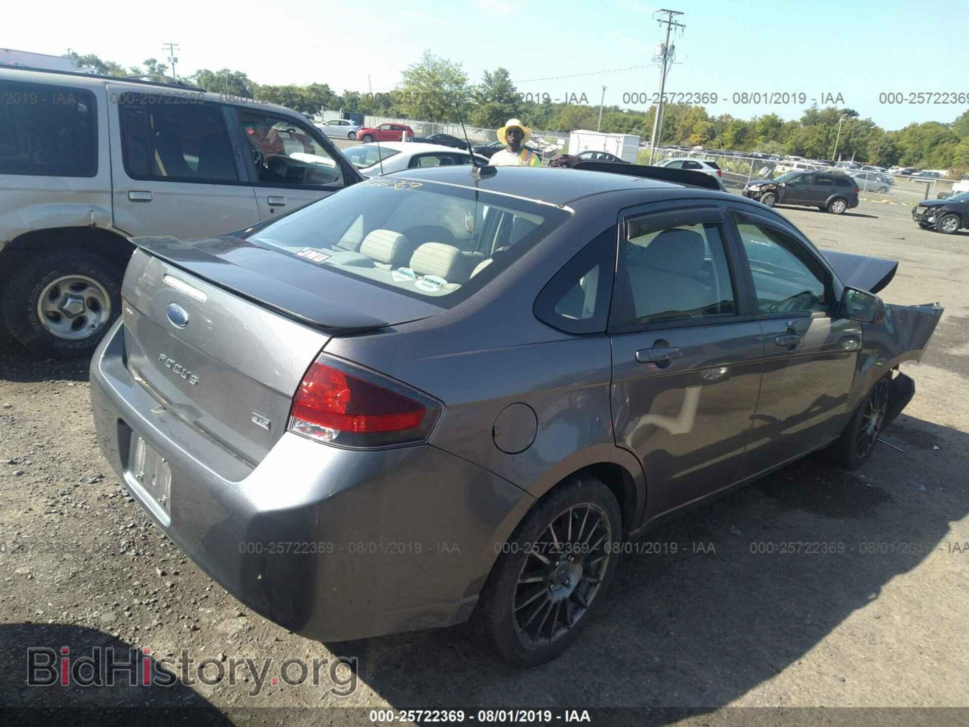 2011 FORD FOCUS - VIN: 1FAHP3GN4BW153309 - Photo 4