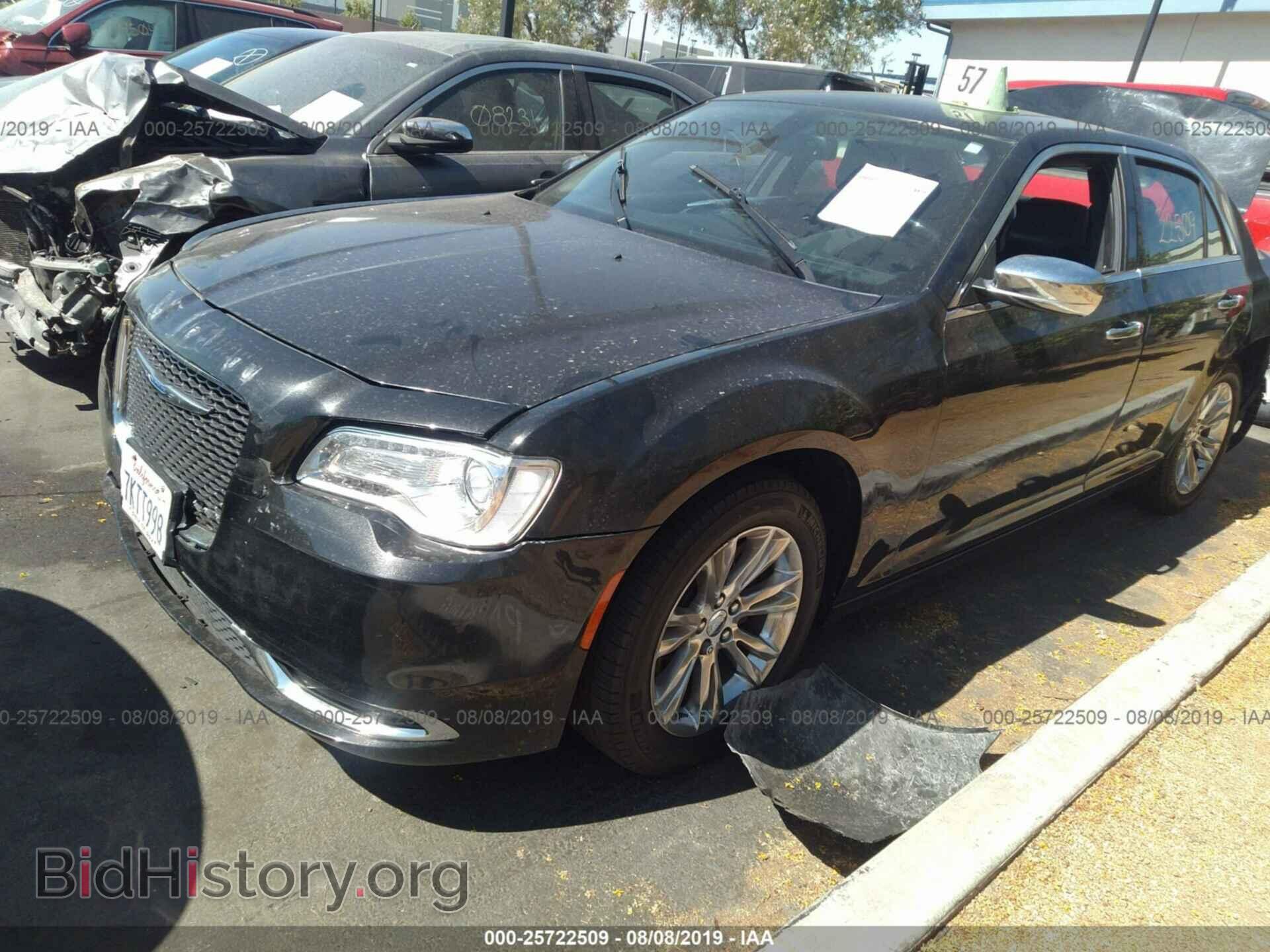 2015 CHRYSLER 300C - VIN: 2C3CCAET9FH743584 - Фото 2