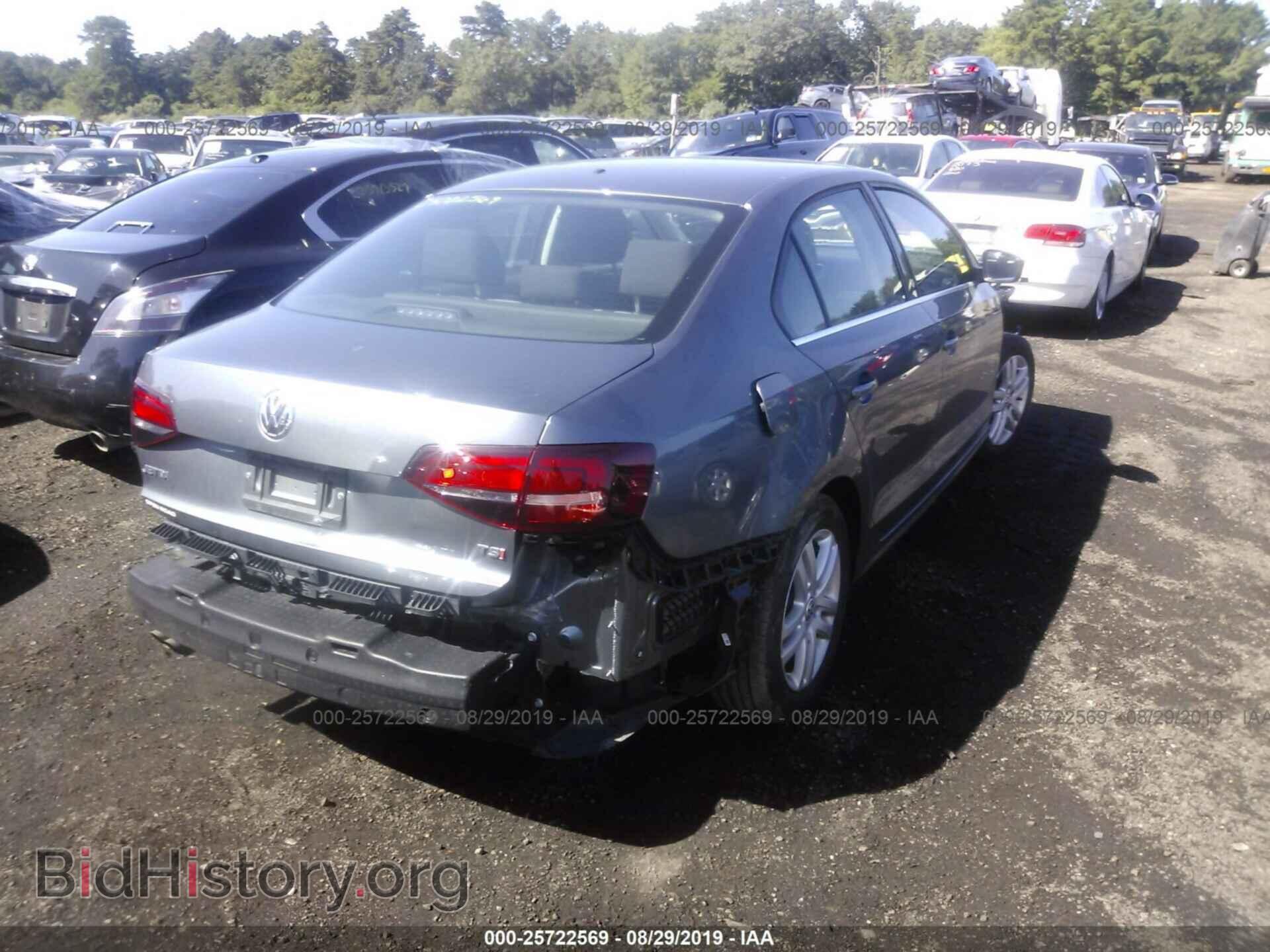 2017 VOLKSWAGEN JETTA - VIN: 3VW2B7AJ9HM205146 - Фото 4