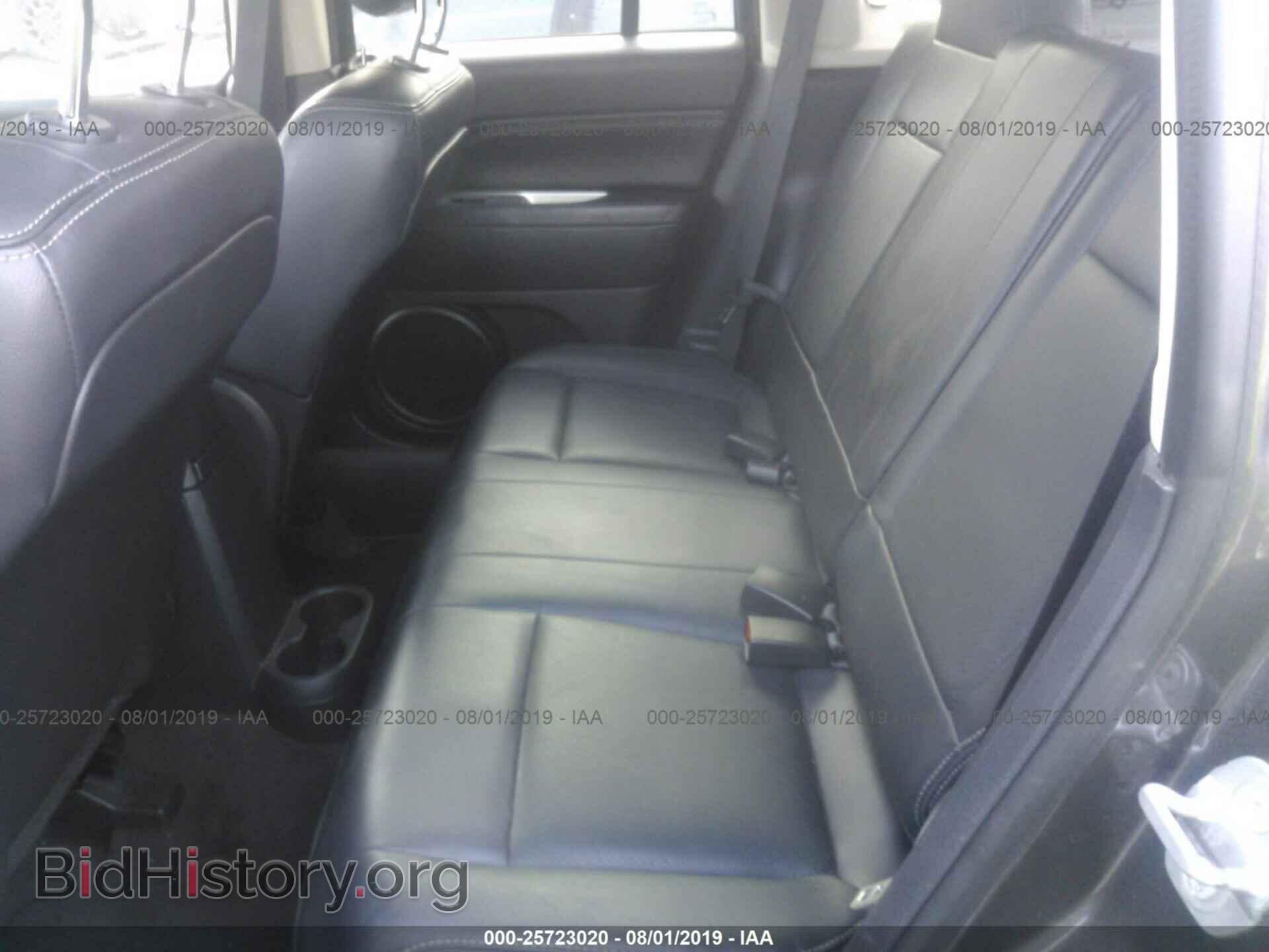 2014 JEEP COMPASS - VIN: 1C4NJDCB0ED830243 - Photo 8
