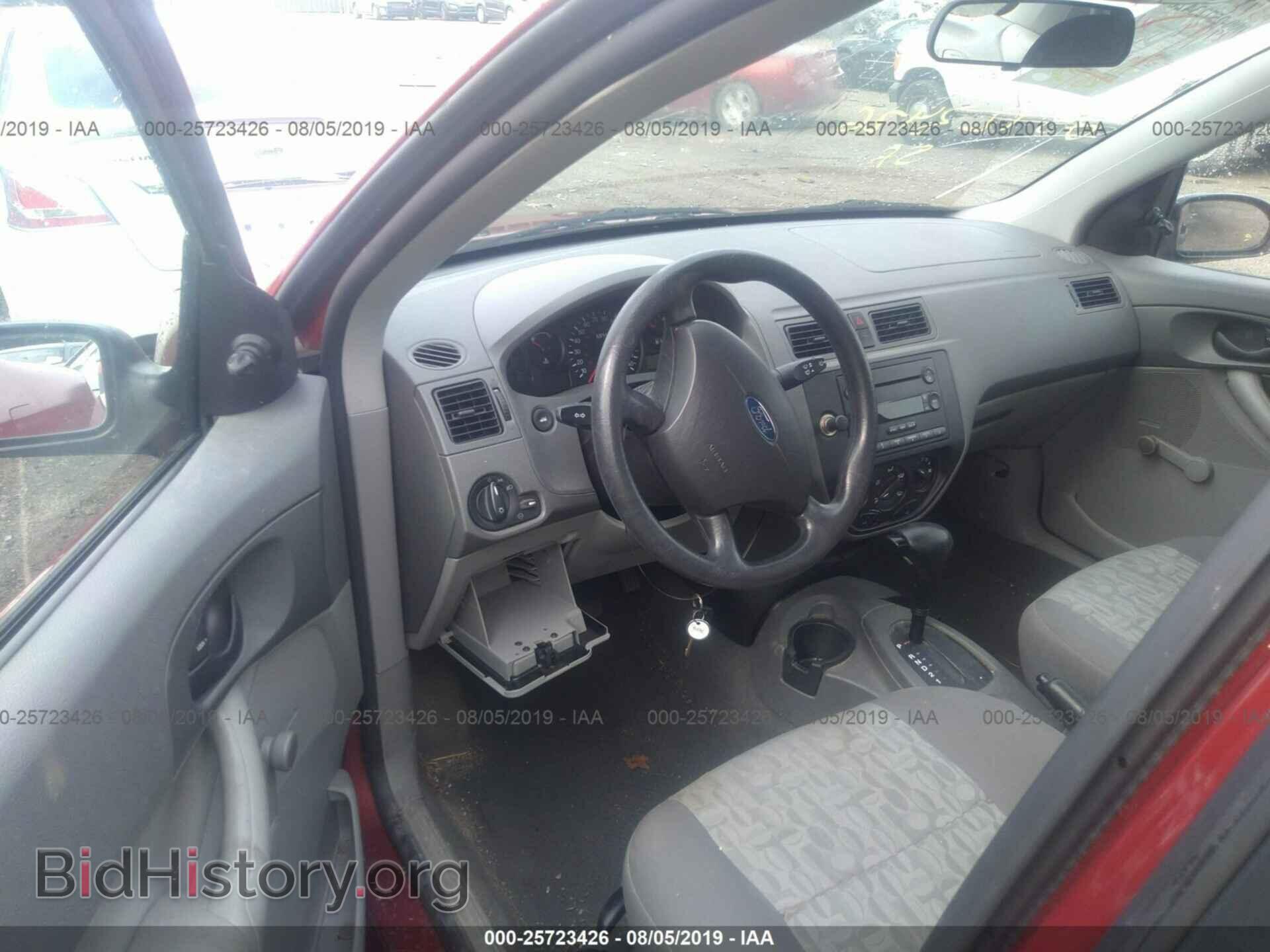 2005 FORD FOCUS - VIN: 1FAFP34N85W104971 - Фото 5