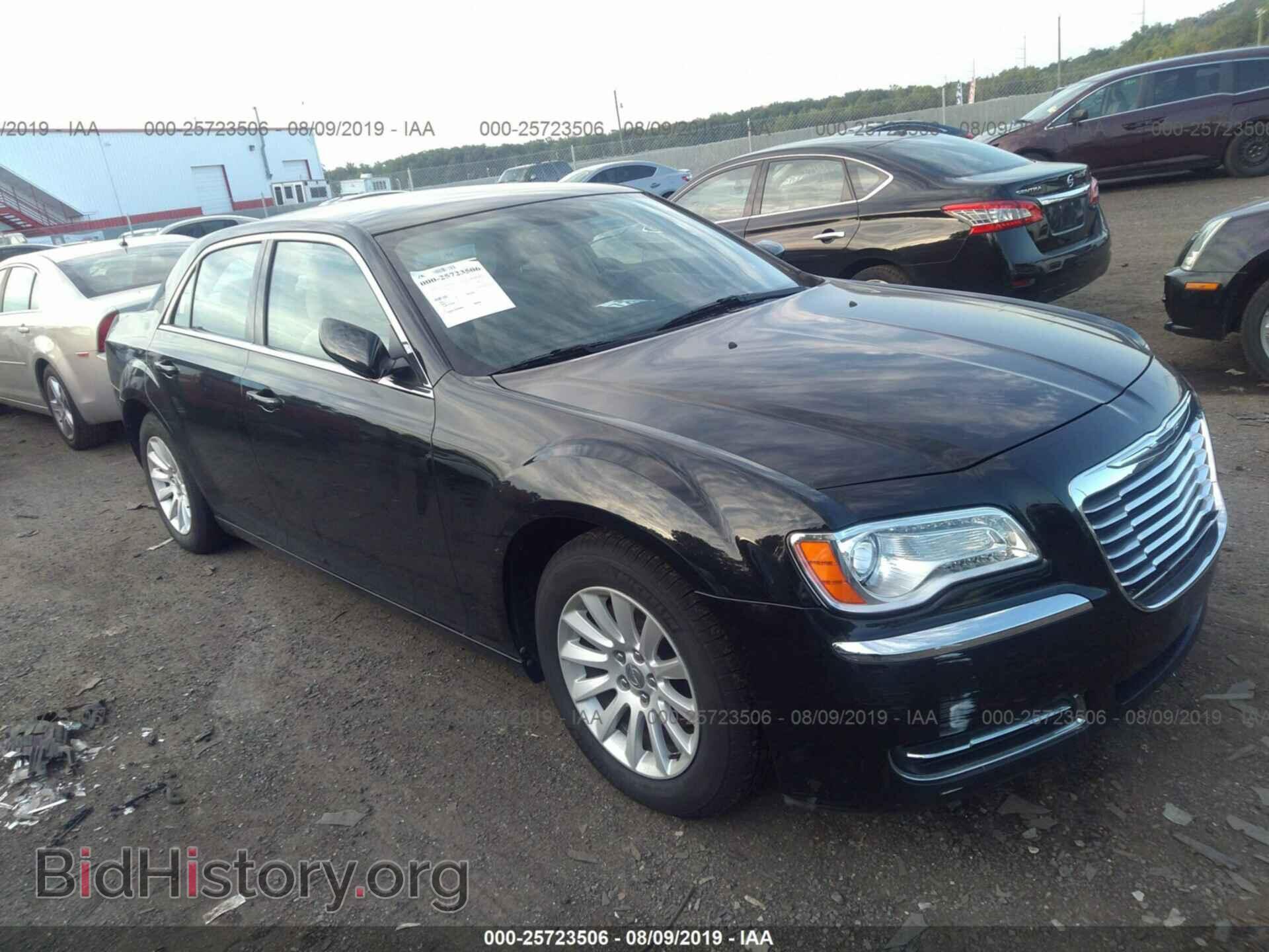 Фотография 2C3CCAAG3CH237947 - CHRYSLER 300 2012