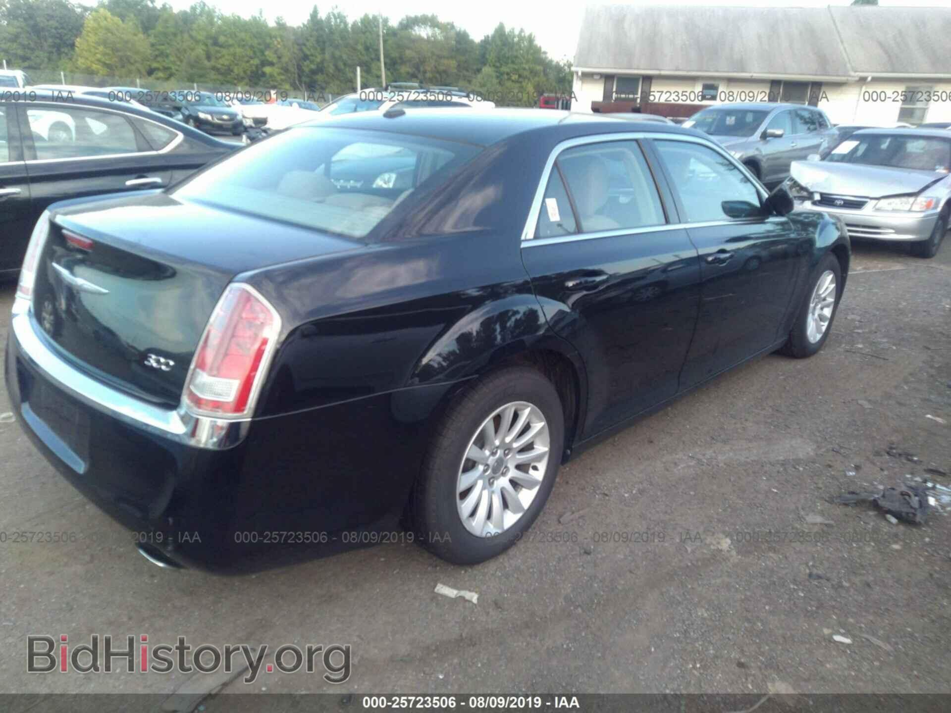 2012 CHRYSLER 300 - VIN: 2C3CCAAG3CH237947 - Фото 4