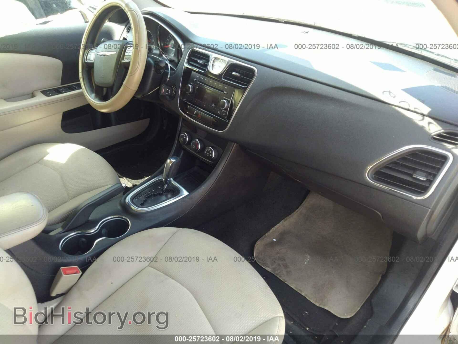 2012 CHRYSLER 200 - VIN: 1C3CCBAB9CN166514 - Фото 5