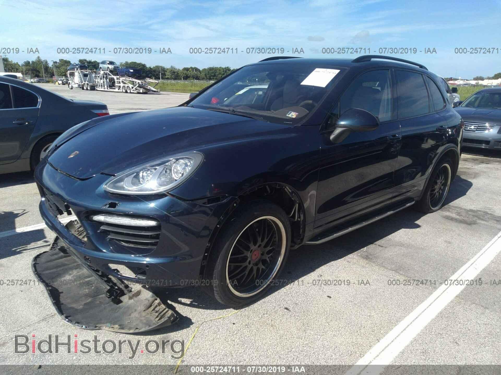 2011 PORSCHE CAYENNE - VIN: WP1AC2A24BLA84766 - Фото 2