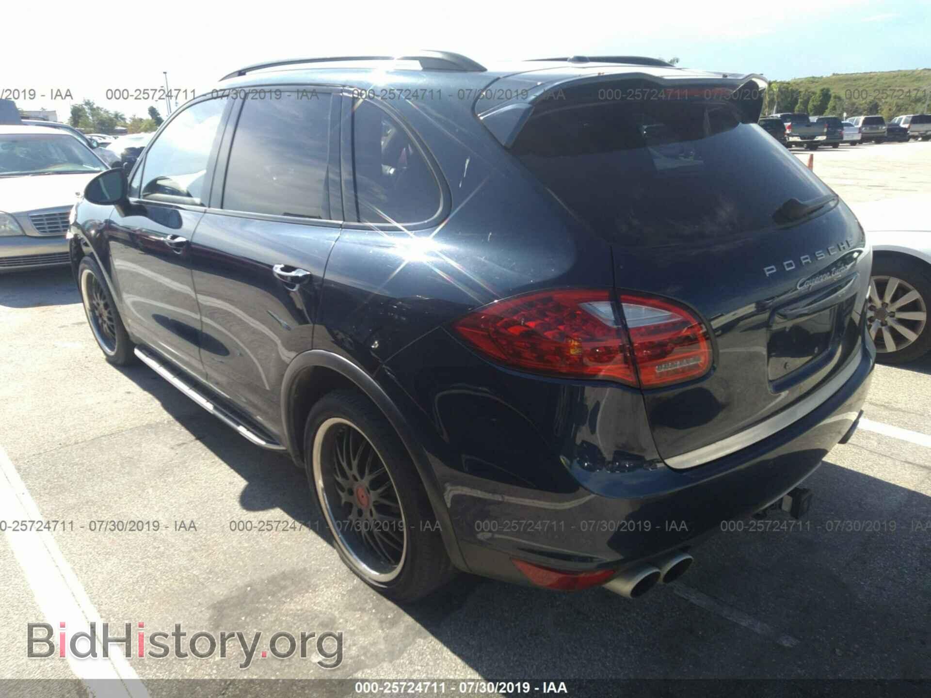 2011 PORSCHE CAYENNE - VIN: WP1AC2A24BLA84766 - Фото 3