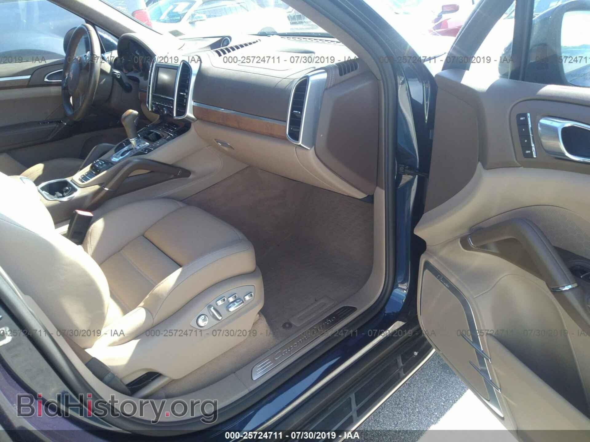 2011 PORSCHE CAYENNE - VIN: WP1AC2A24BLA84766 - Фото 5