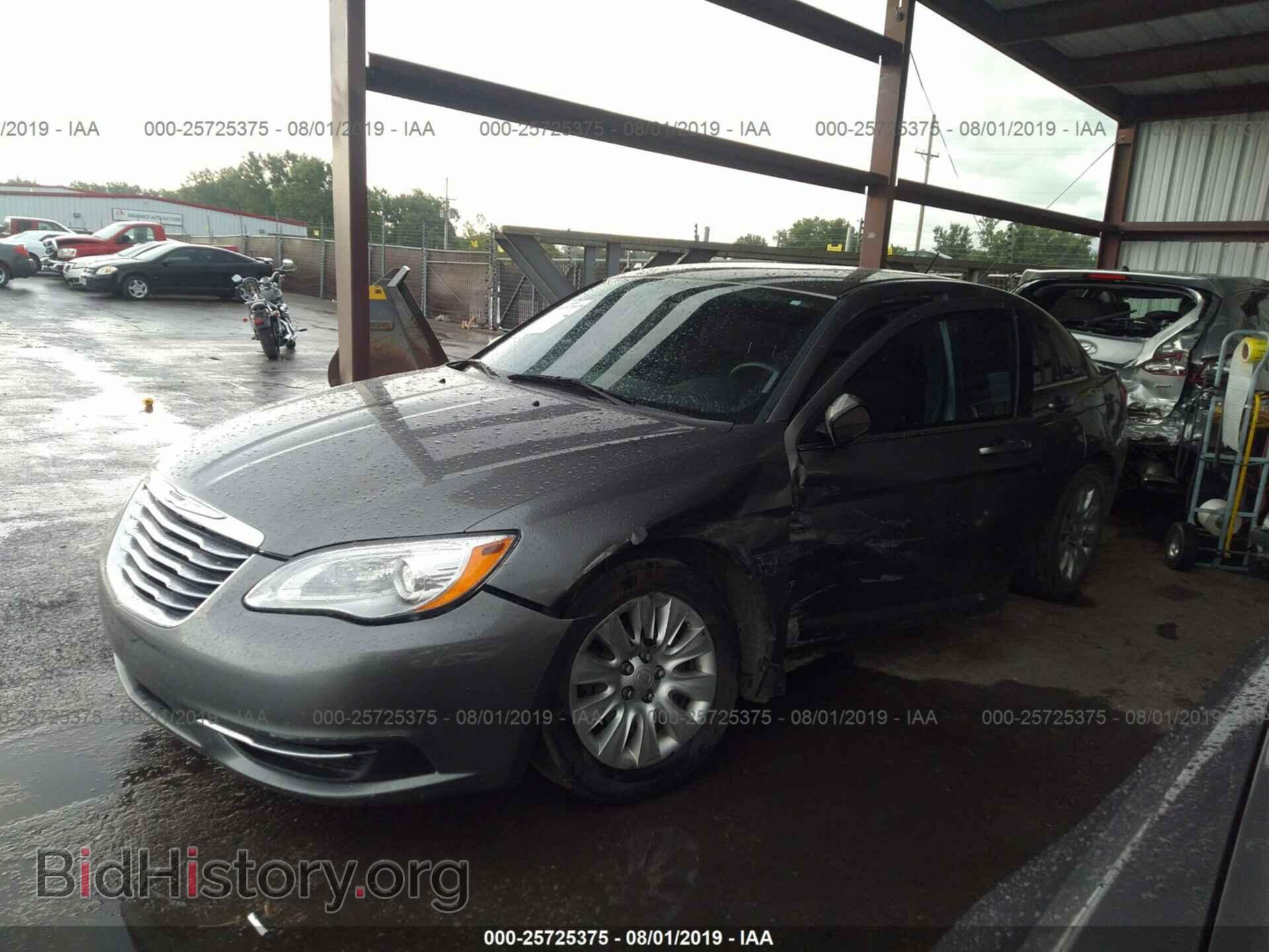 2013 CHRYSLER 200 - VIN: 1C3CCBAB5DN647295 - Photo 2