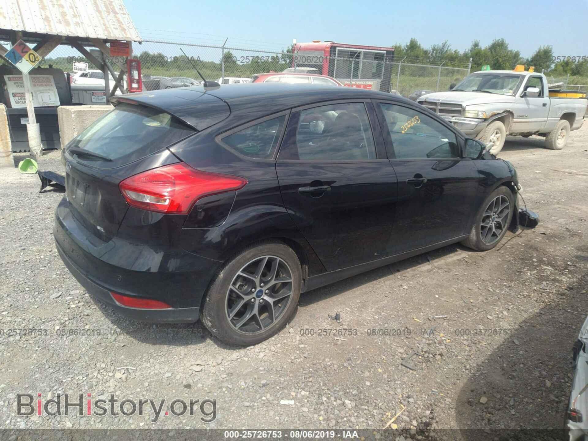 2017 FORD FOCUS - VIN: 1FADP3M23HL301212 - Photo 4