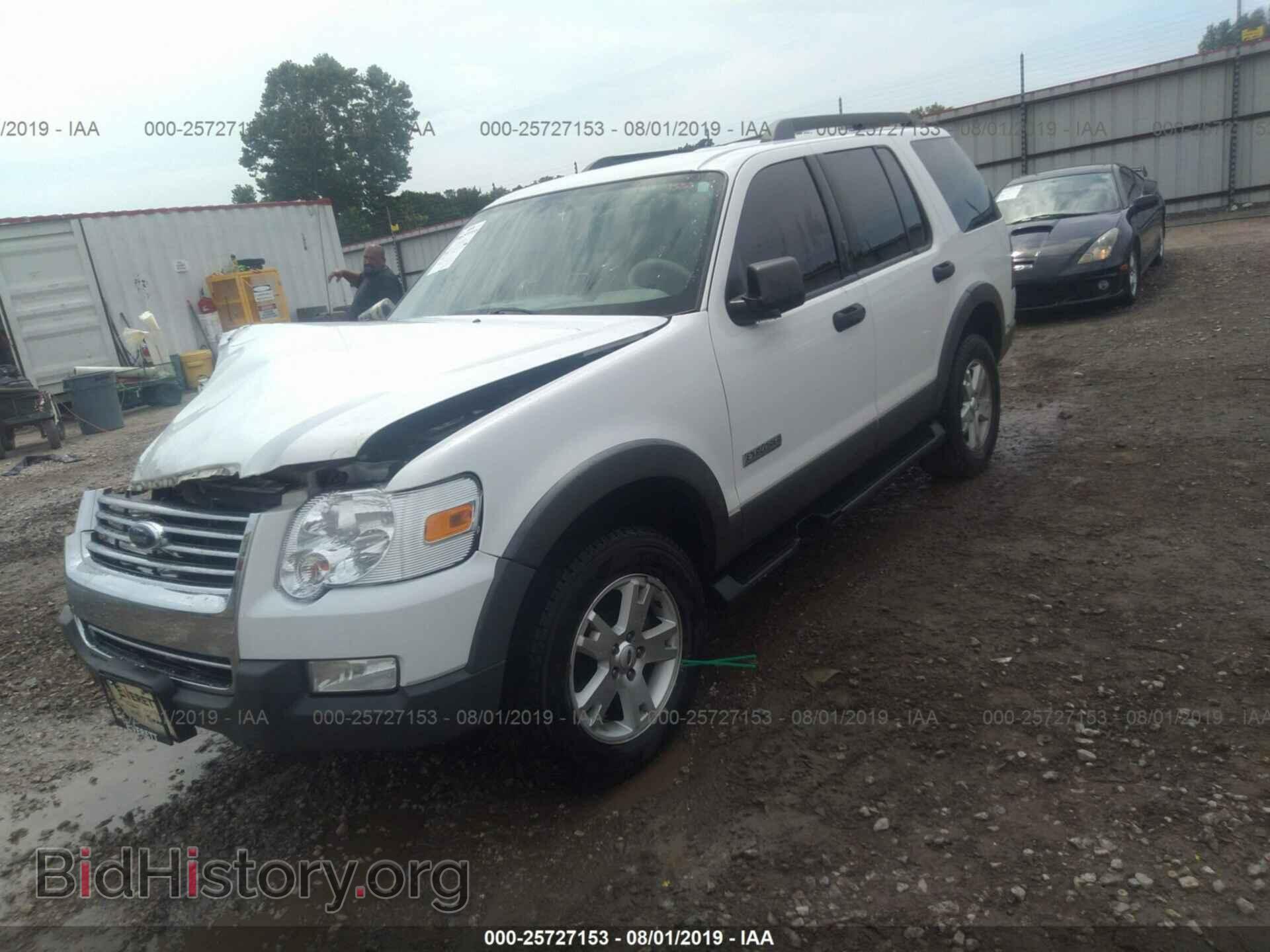 2006 FORD EXPLORER - VIN: 1FMEU63E16UA97906 - Фото 2