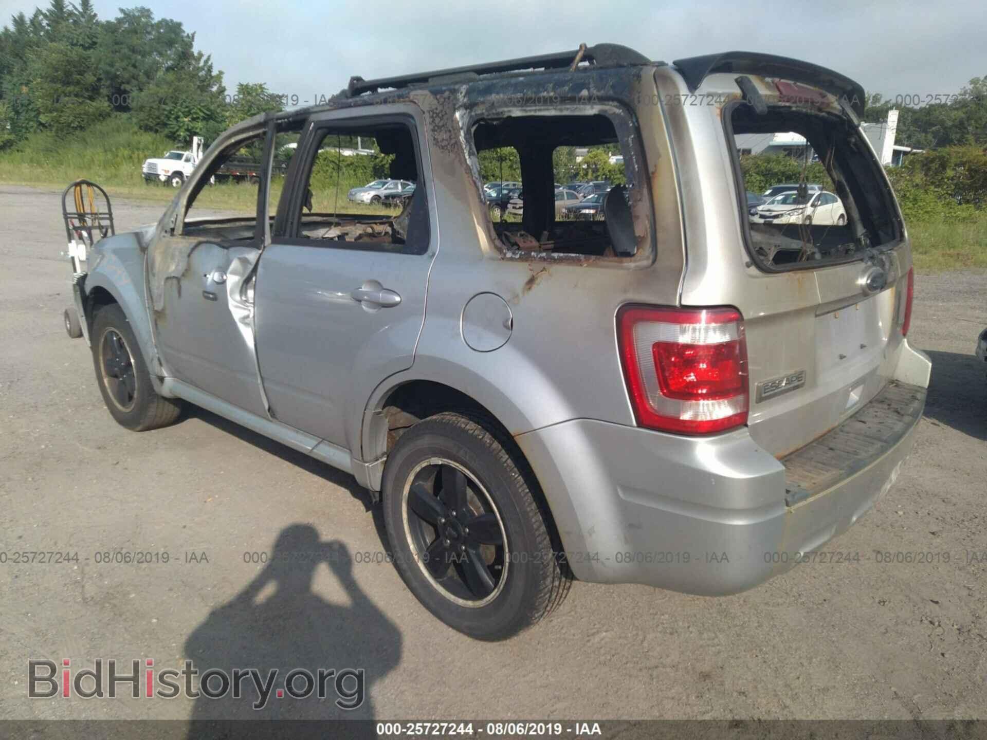 2011 FORD ESCAPE - VIN: 1FMCU9DG4BKA90415 - Фото 3
