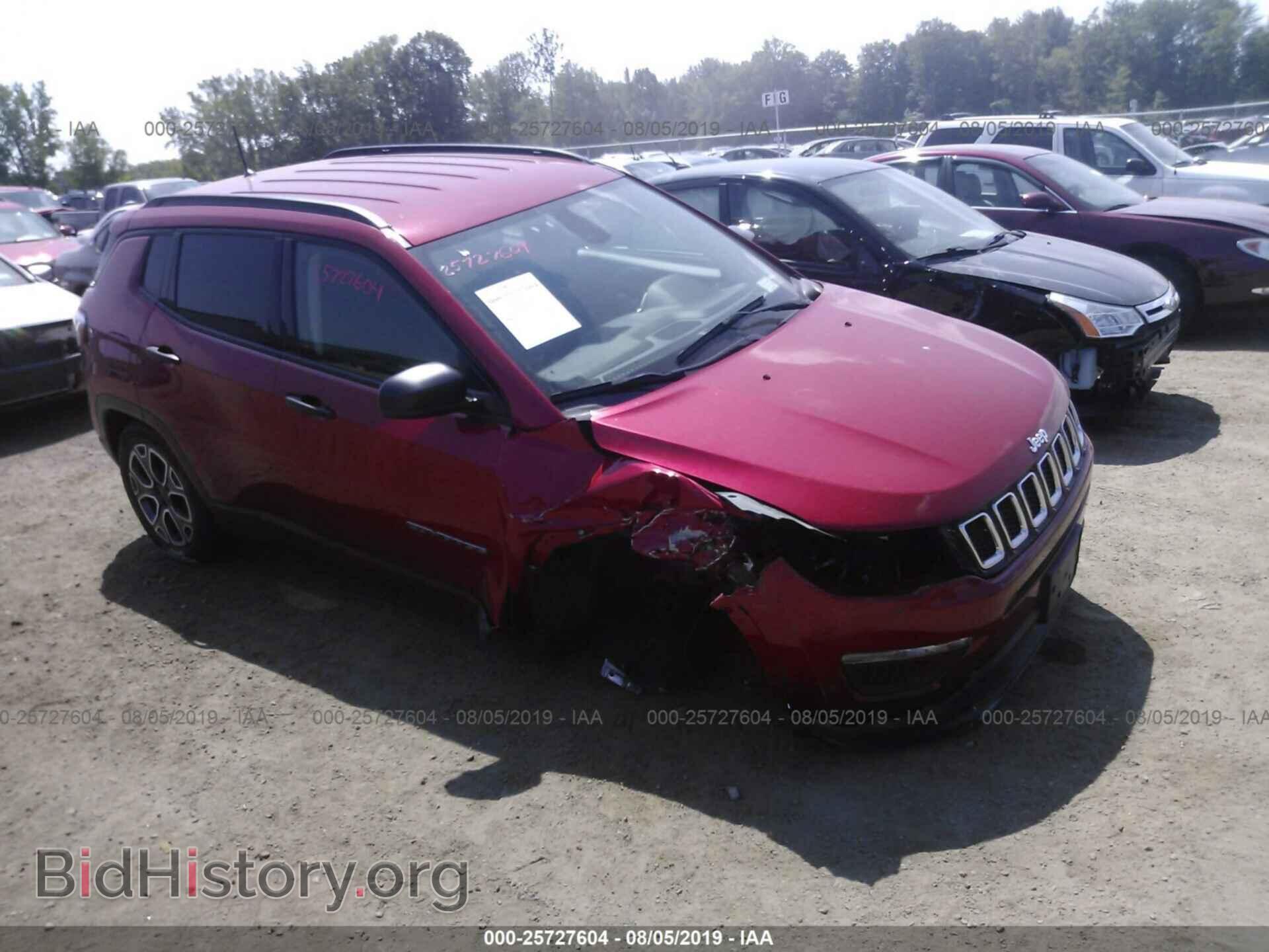 Фотография 3C4NJDAB5HT647406 - JEEP COMPASS 2017
