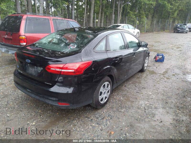 2016 Ford FOCUS (VIN 1FADP3E26GL335464) — photo 4 of 10