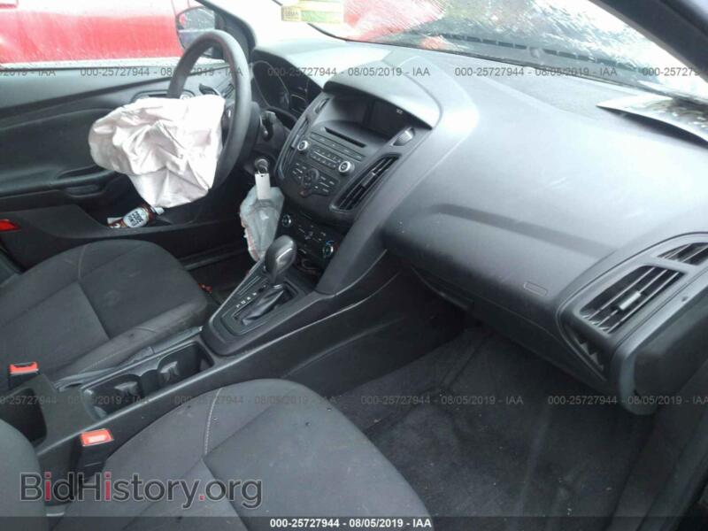2016 Ford FOCUS (VIN 1FADP3E26GL335464) — photo 5 of 10
