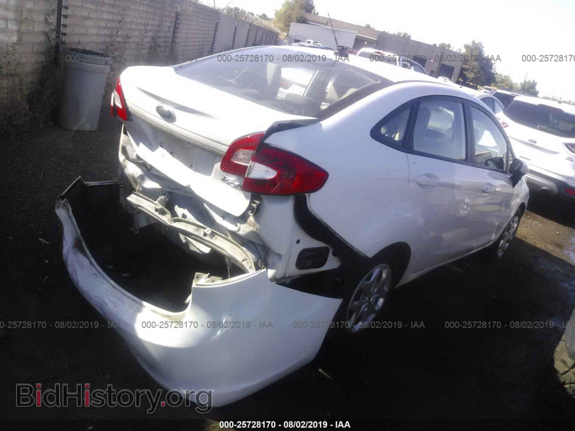 2013 FORD FIESTA - VIN: 3FADP4AJ6DM123242 - Фото 4