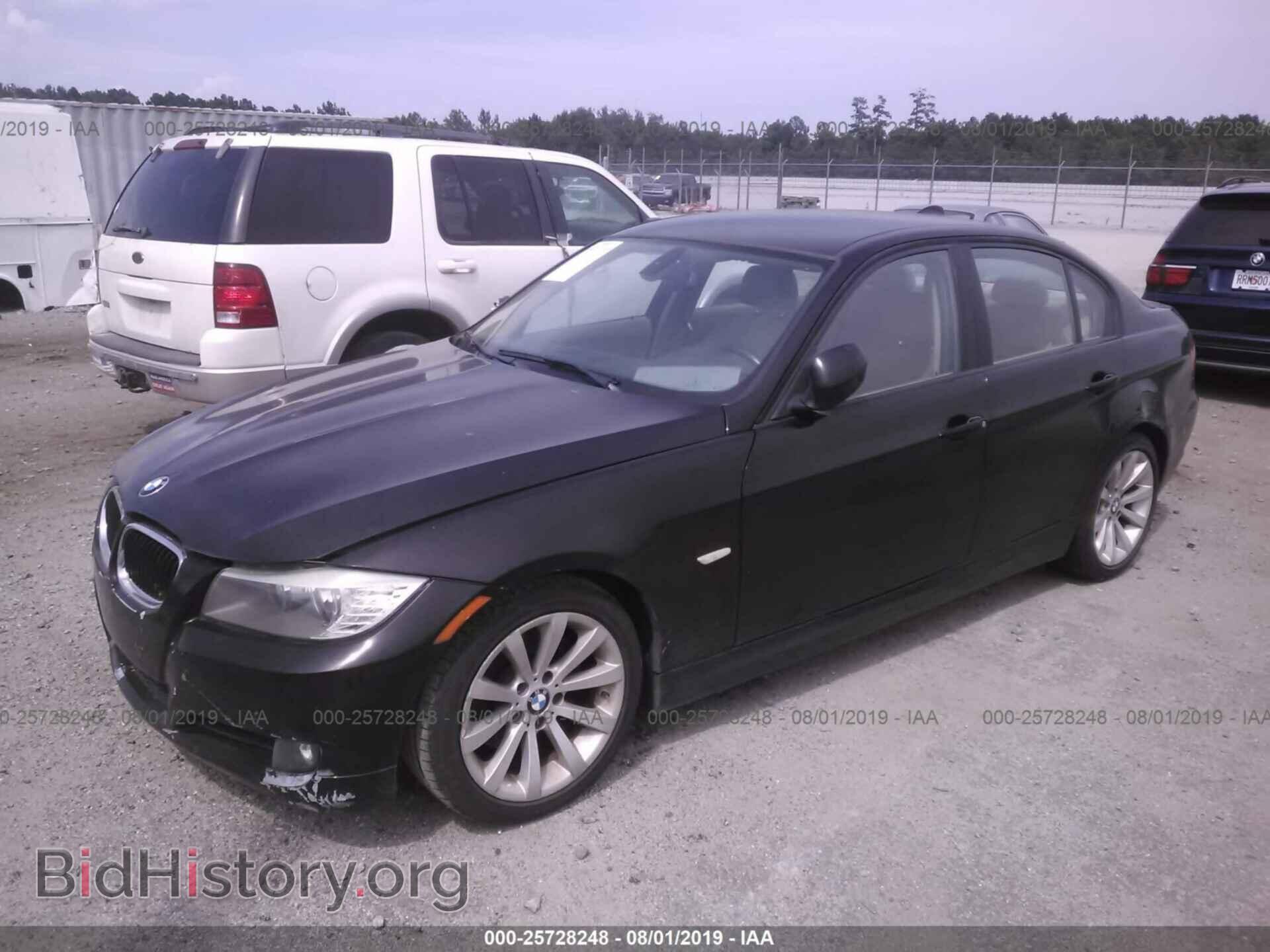2011 BMW 328 - VIN: WBAPH7C53BE461347 - Фото 2