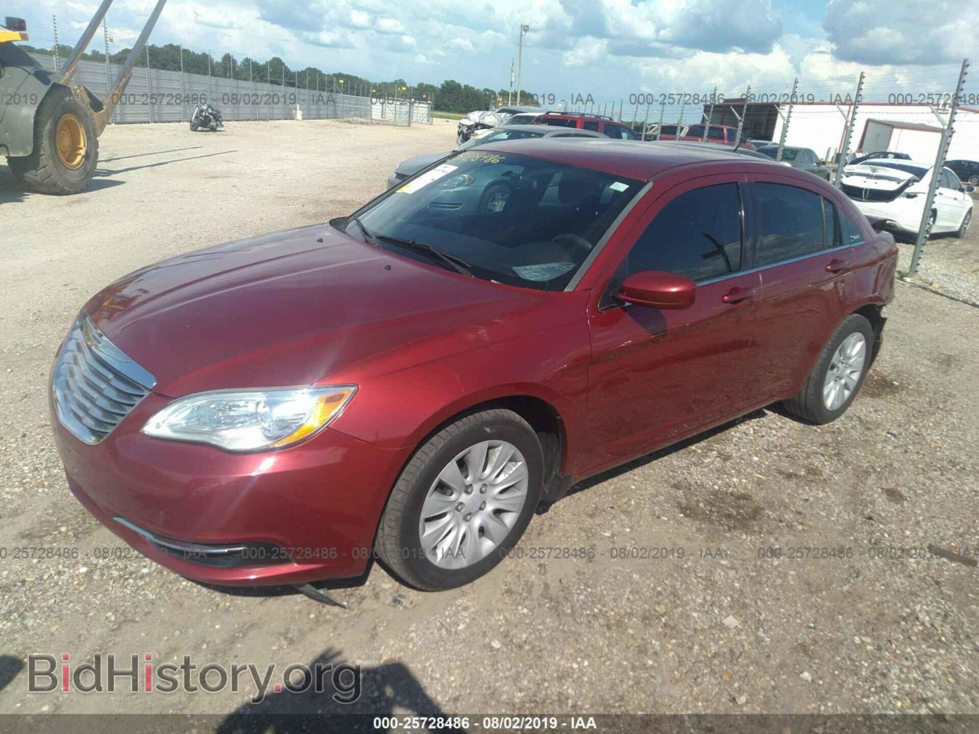 2012 CHRYSLER 200 - VIN: 1C3CCBAB0CN320432 - Photo 2