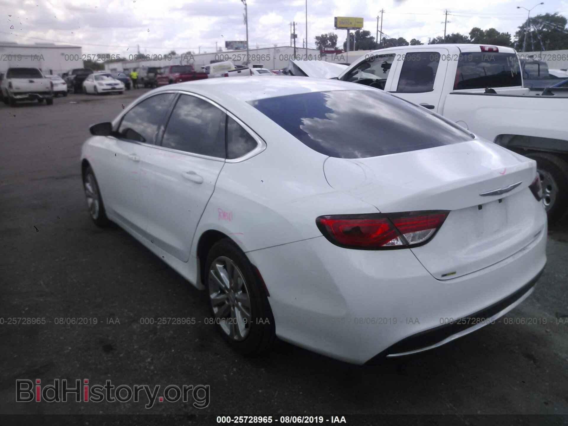 2015 CHRYSLER 200 - VIN: 1C3CCCAB8FN577932 - Фото 3