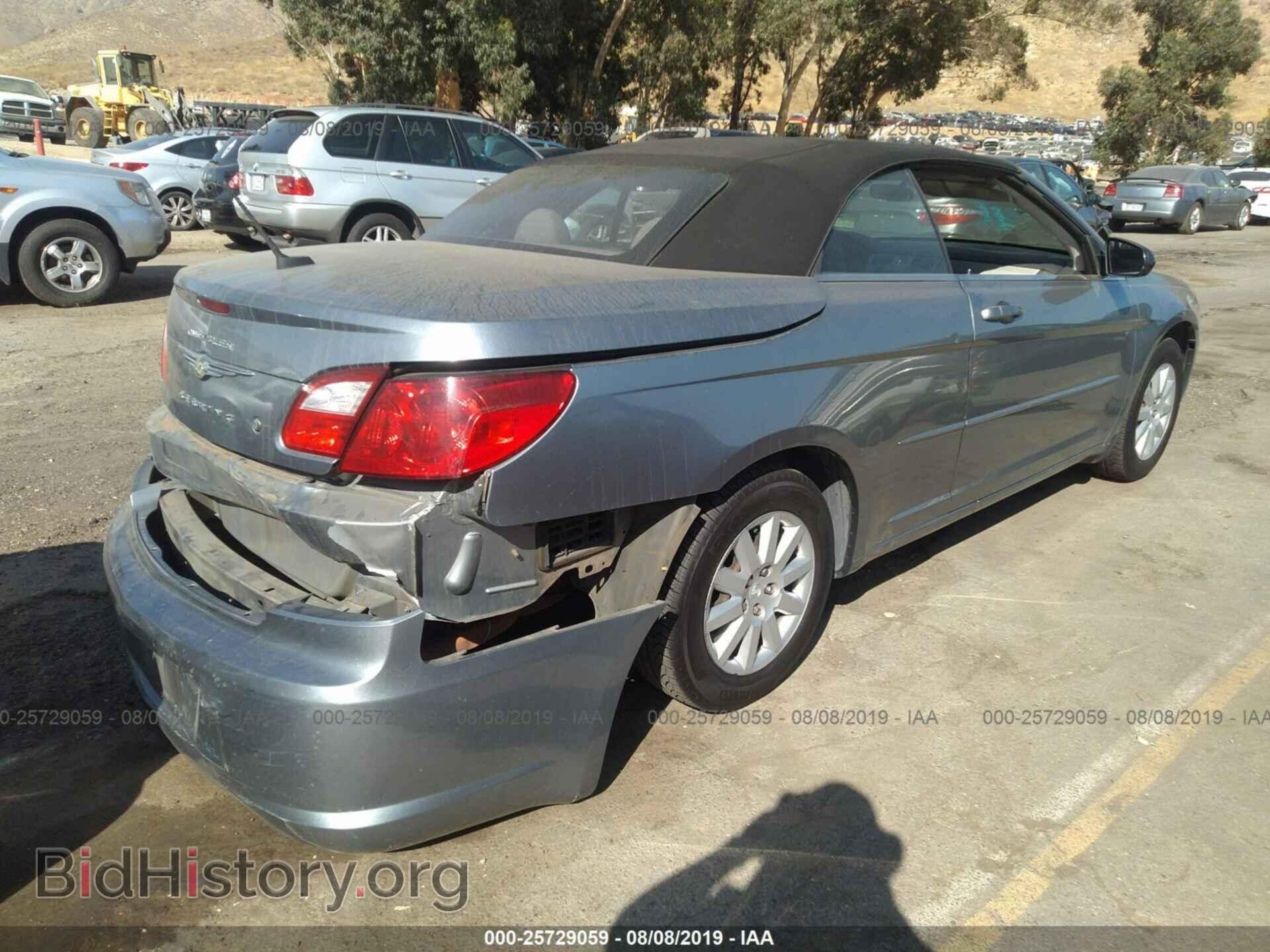 2010 CHRYSLER SEBRING - VIN: 1C3BC4EB3AN170444 - Фото 4