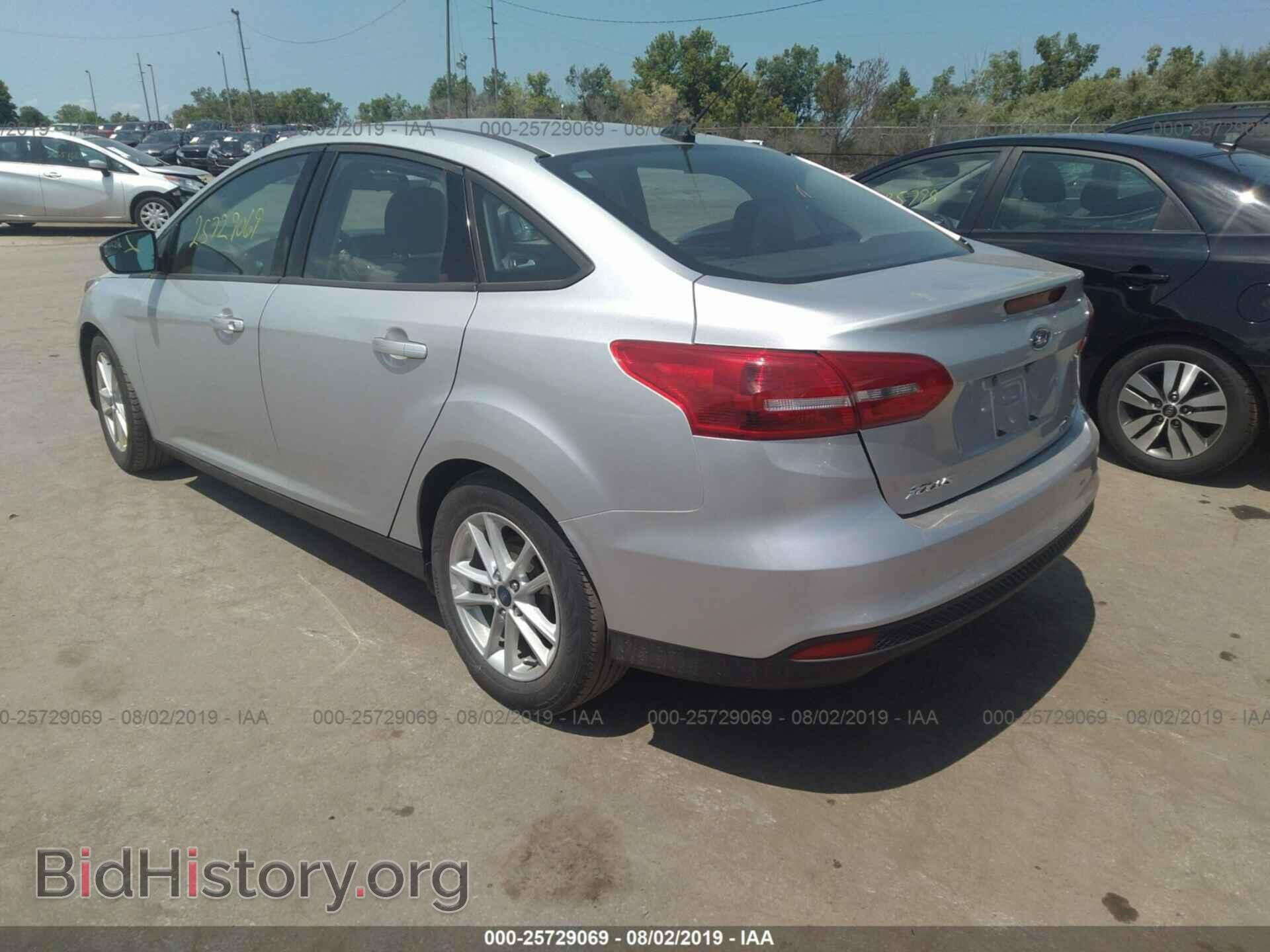 2016 FORD FOCUS - VIN: 1FADP3F22GL364703 - Фото 3