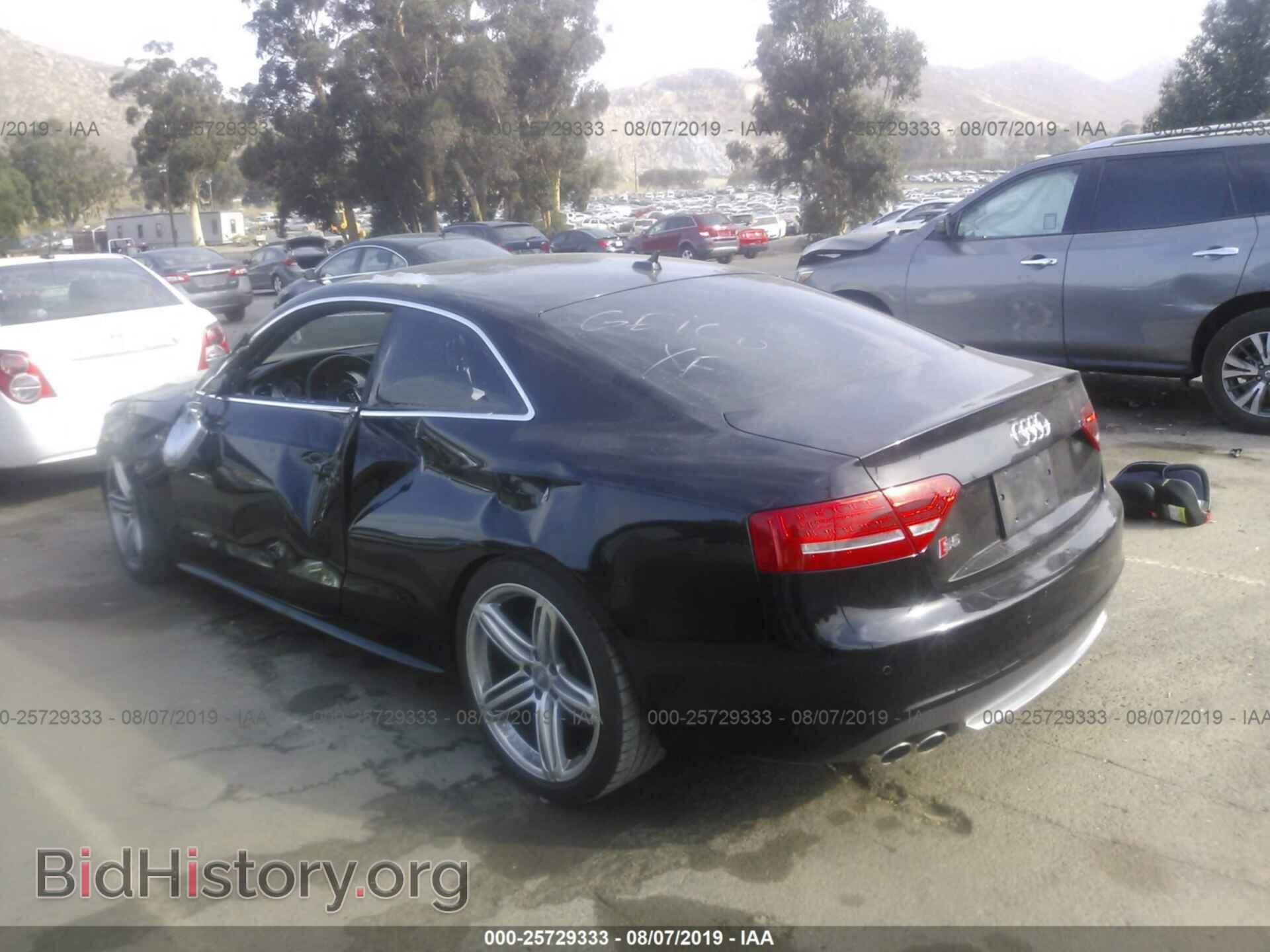 2010 Audi S5 - VIN: WAUCVAFR2AA059053 - Фото 3