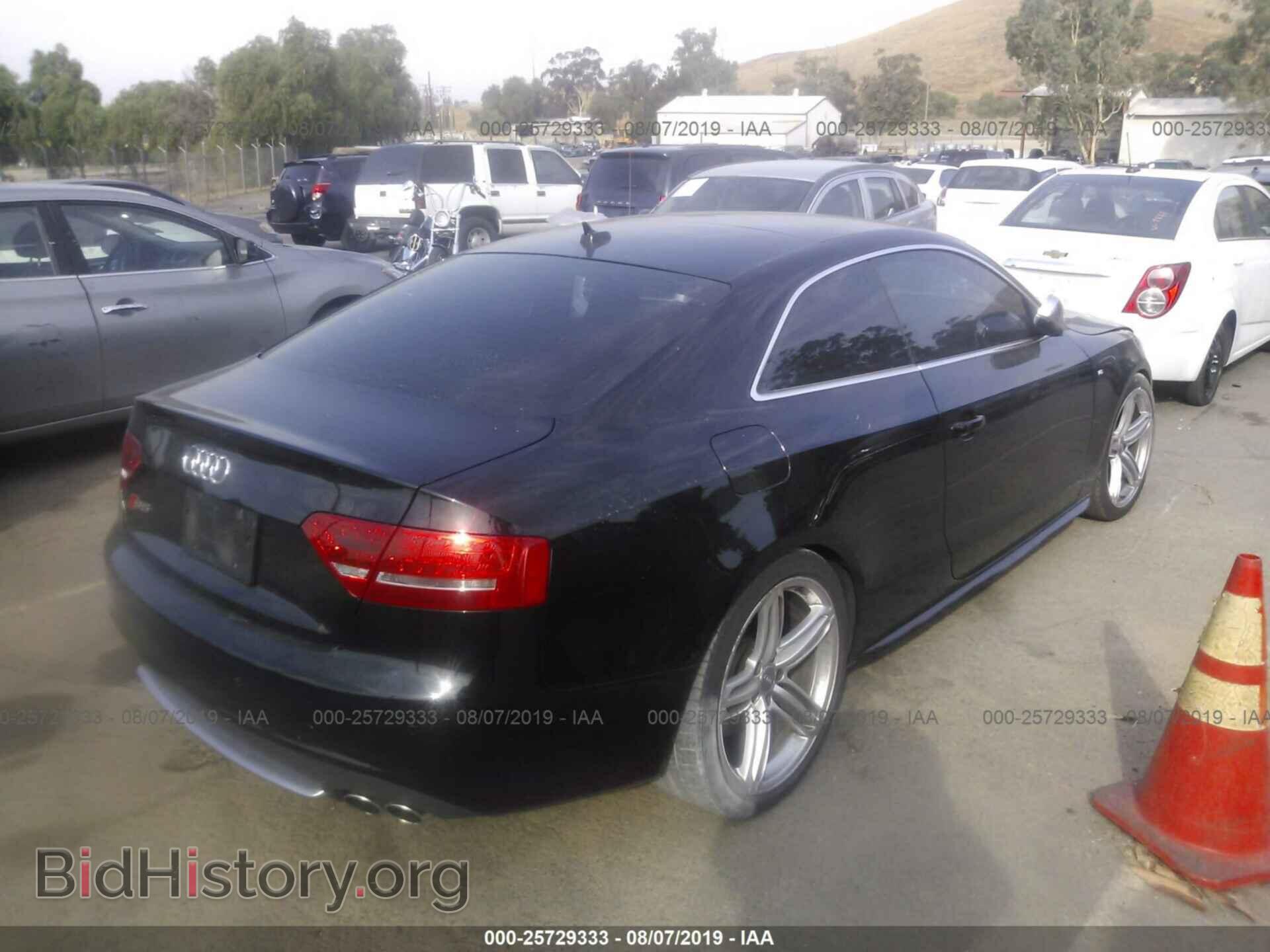 2010 Audi S5 - VIN: WAUCVAFR2AA059053 - Фото 4