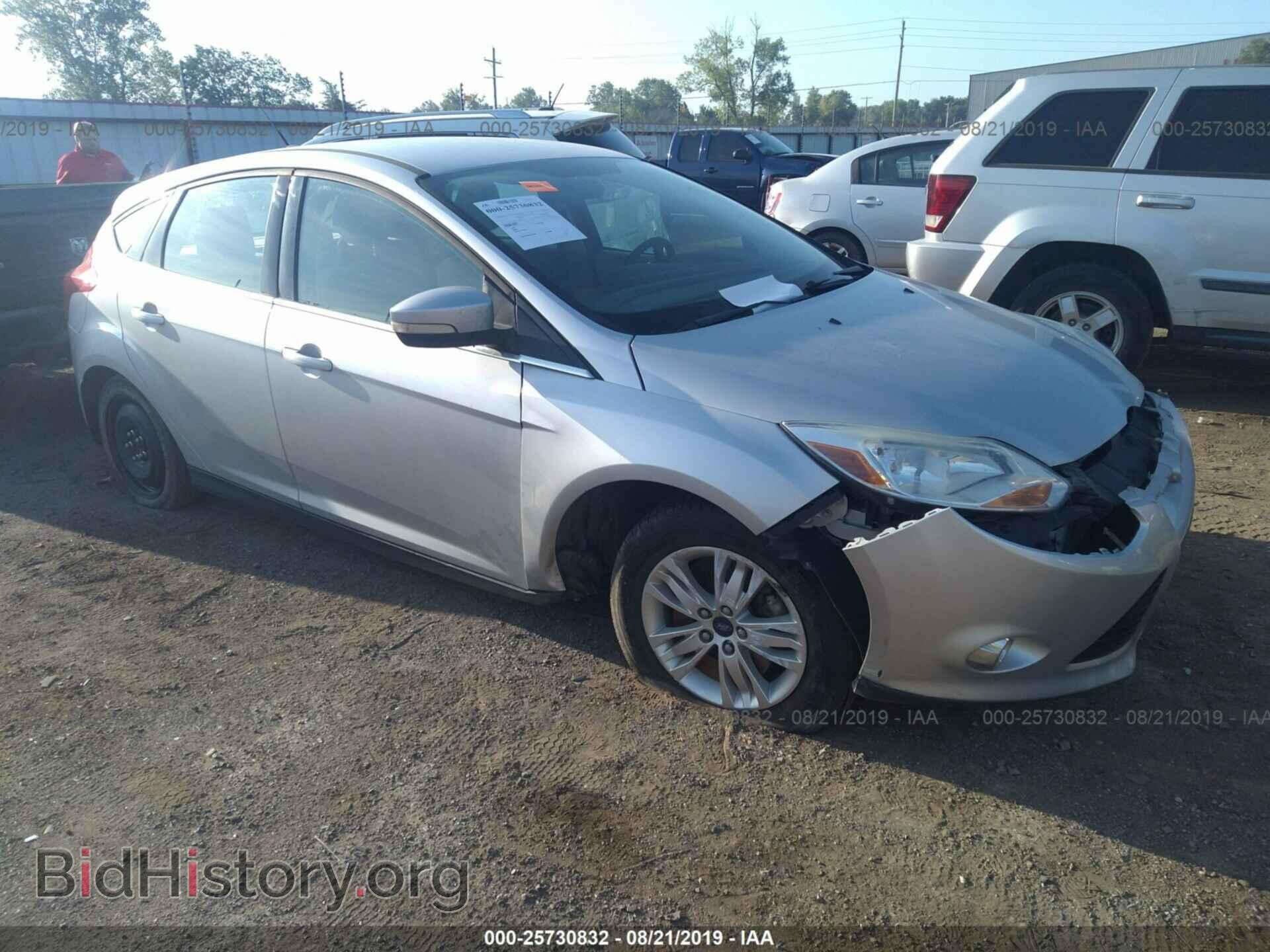 Photo 1FAHP3M29CL358346 - FORD FOCUS 2012