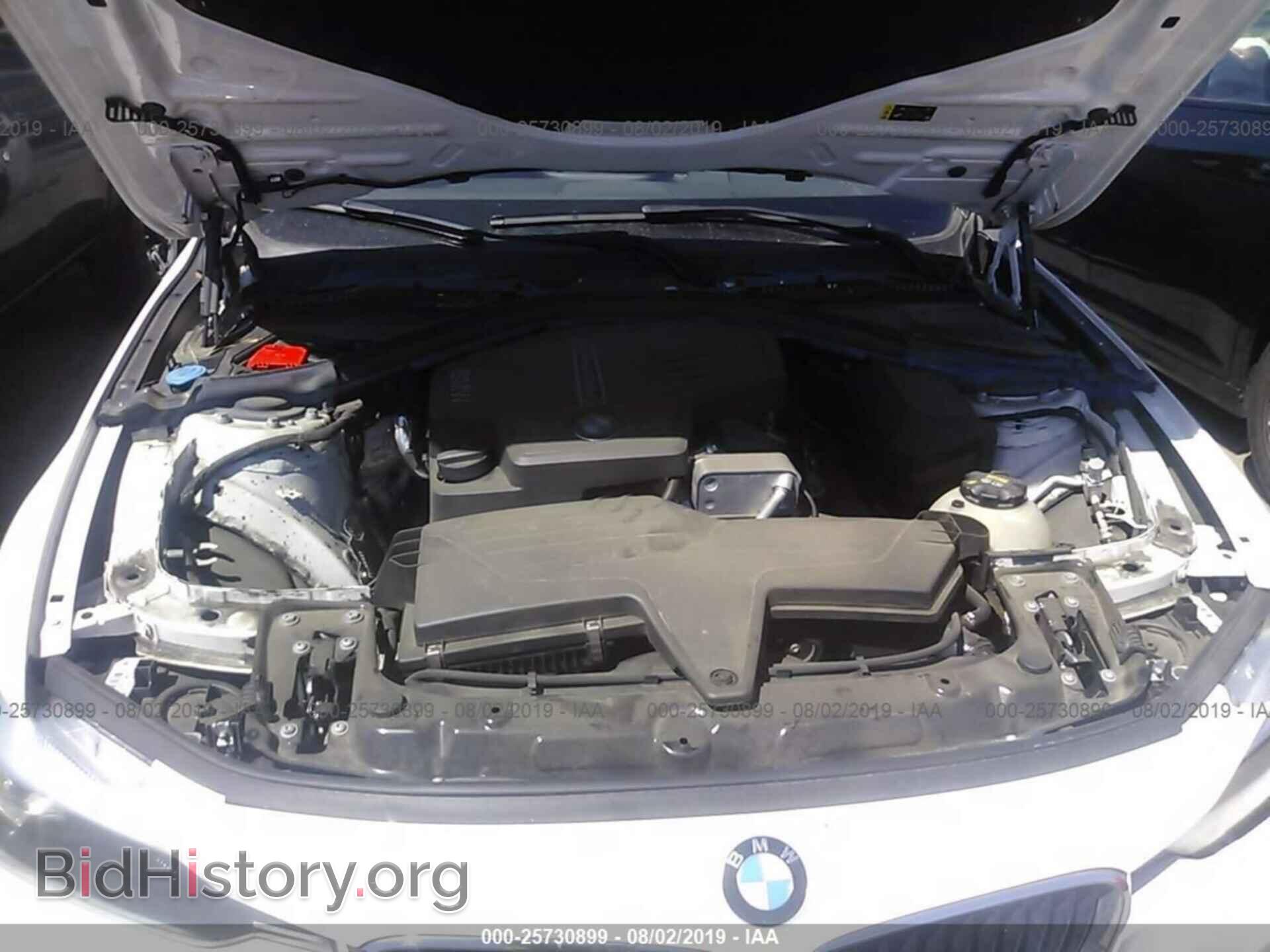 2017 BMW 320 - VIN: WBA8E1G33HNU18641 - Фото 10