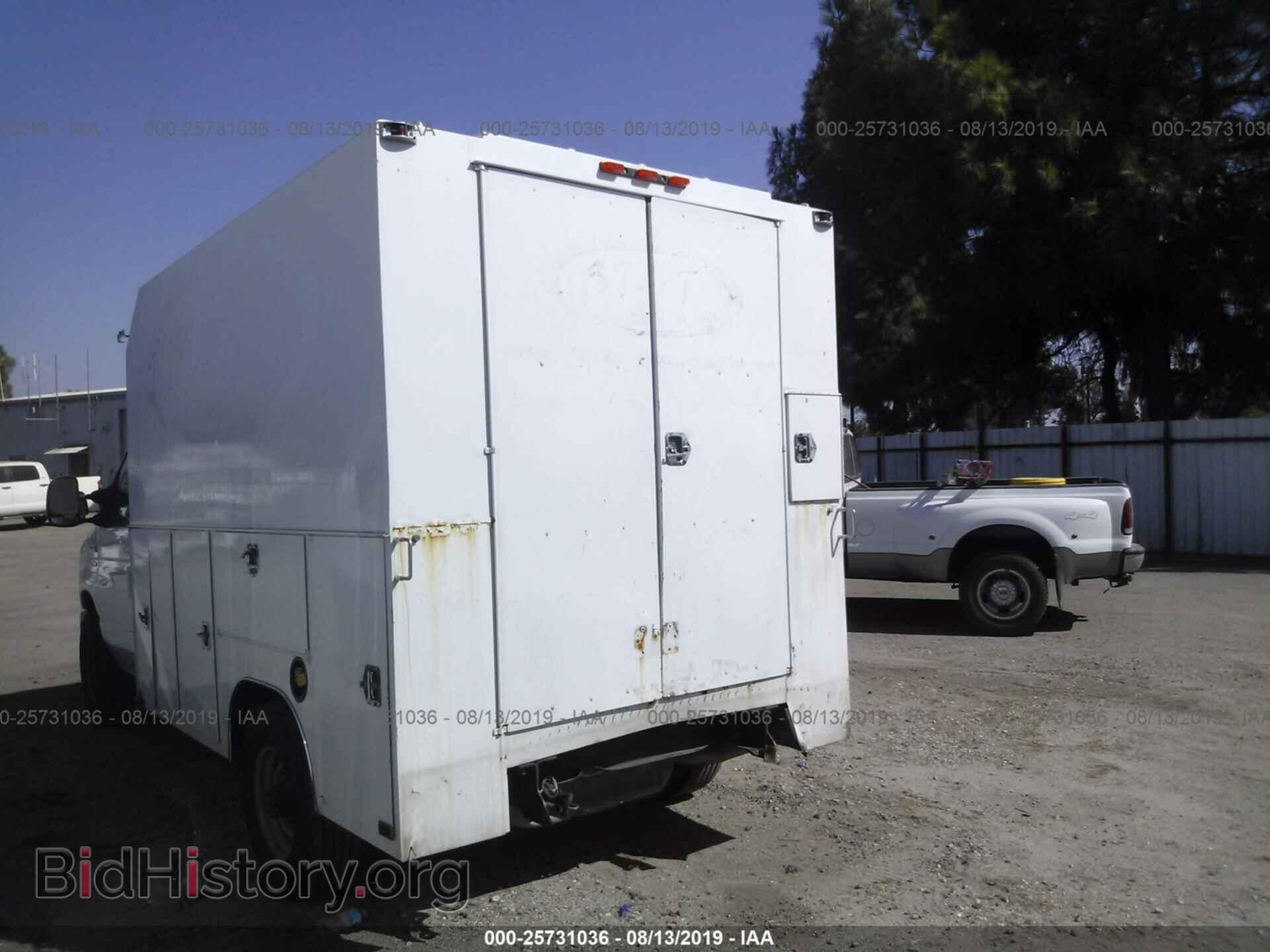 2011 FORD ECONOLINE - VIN: 1FDSE3FL0BDA29213 - Фото 3