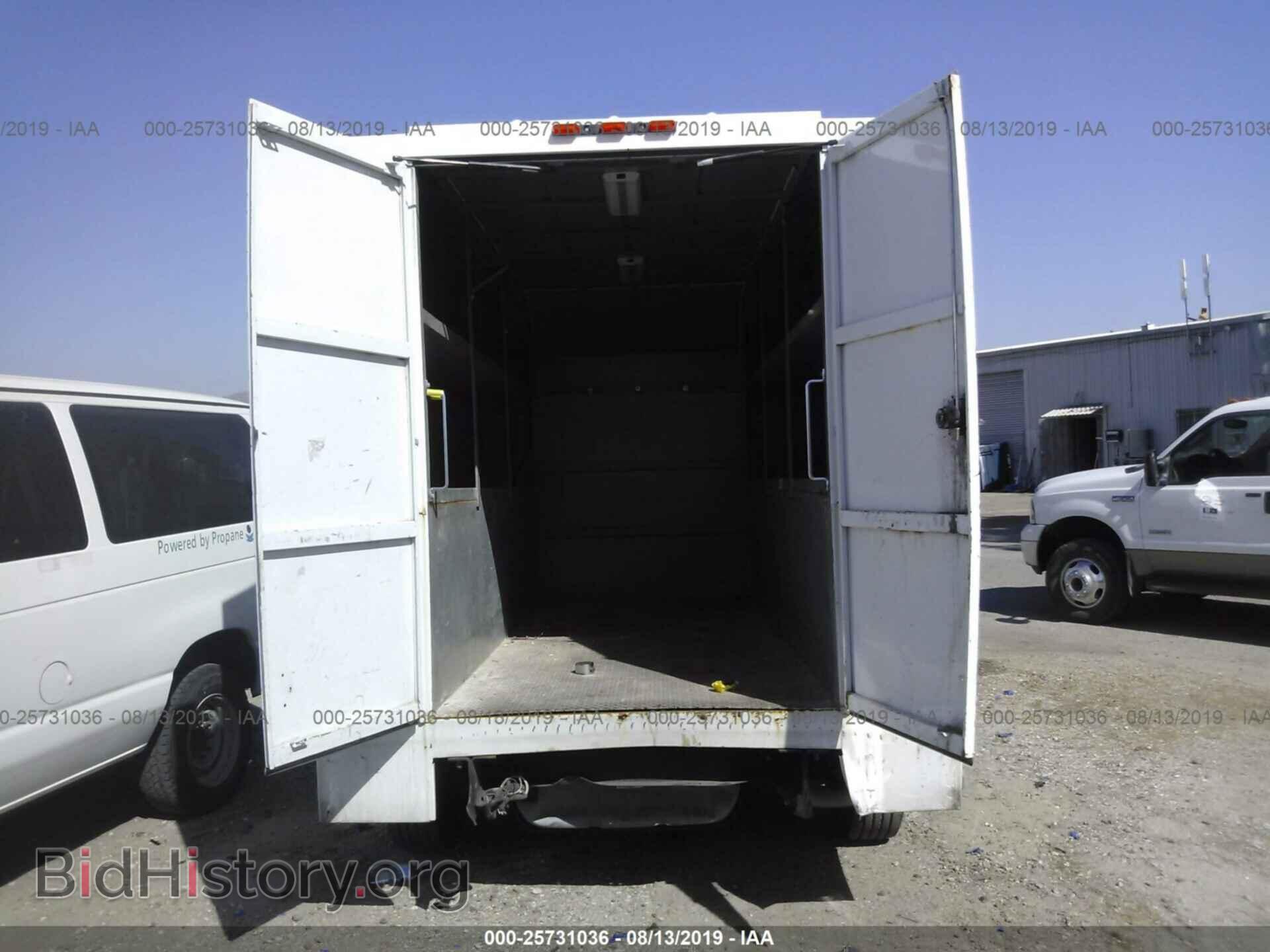 2011 FORD ECONOLINE - VIN: 1FDSE3FL0BDA29213 - Фото 8