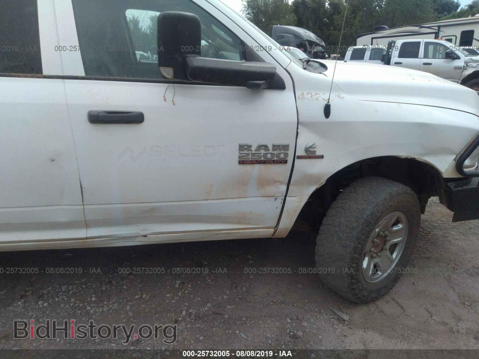2017 RAM 2500 - VIN: 3C6UR5HL7HG711986 - Photo 6