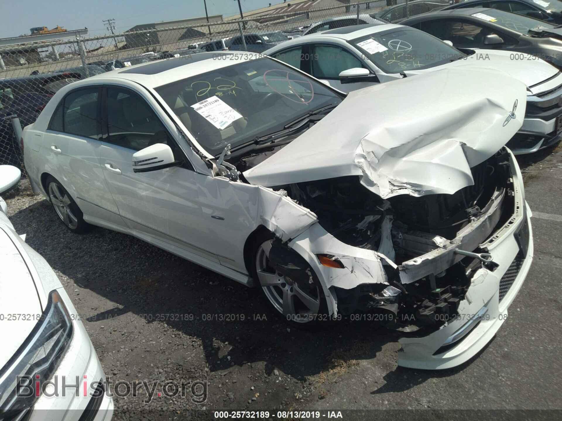 Photo WDDHF5KB9CA594704 - MERCEDES-BENZ E 2012