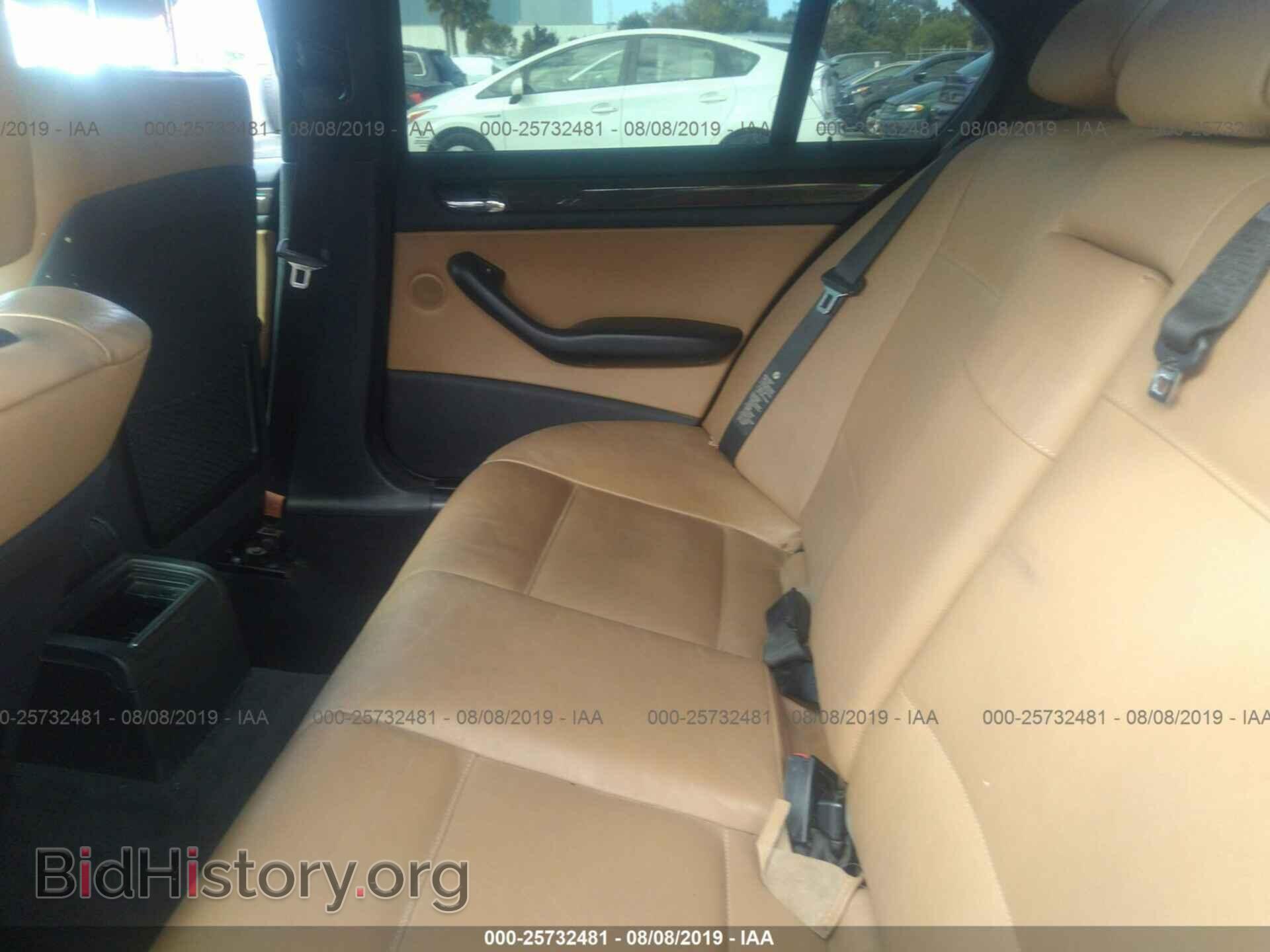 2004 BMW 330 - VIN: WBAEV53484KM35374 - Фото 8
