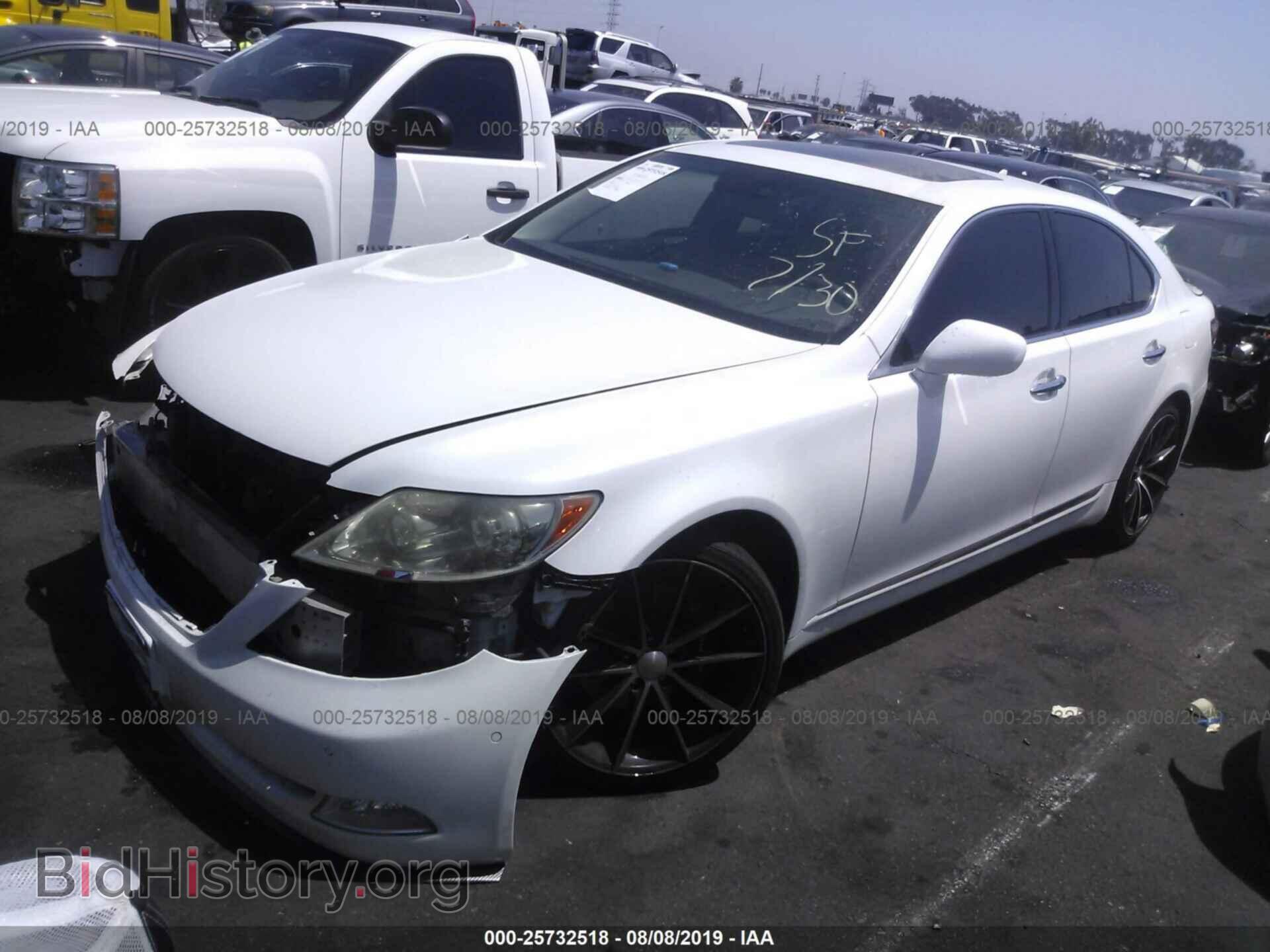 2009 LEXUS LS - VIN: JTHBL46F695087985 - Фото 2