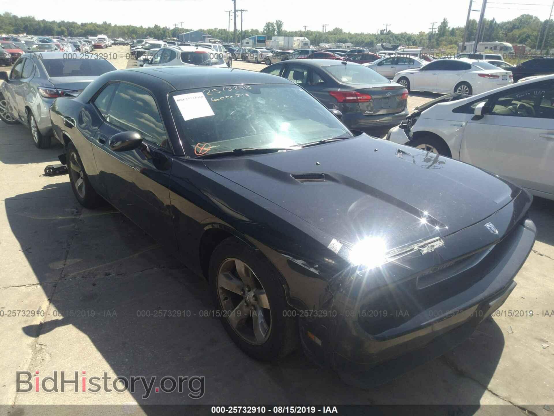 Photo 2B3LJ44V09H559257 - DODGE CHALLENGER 2009