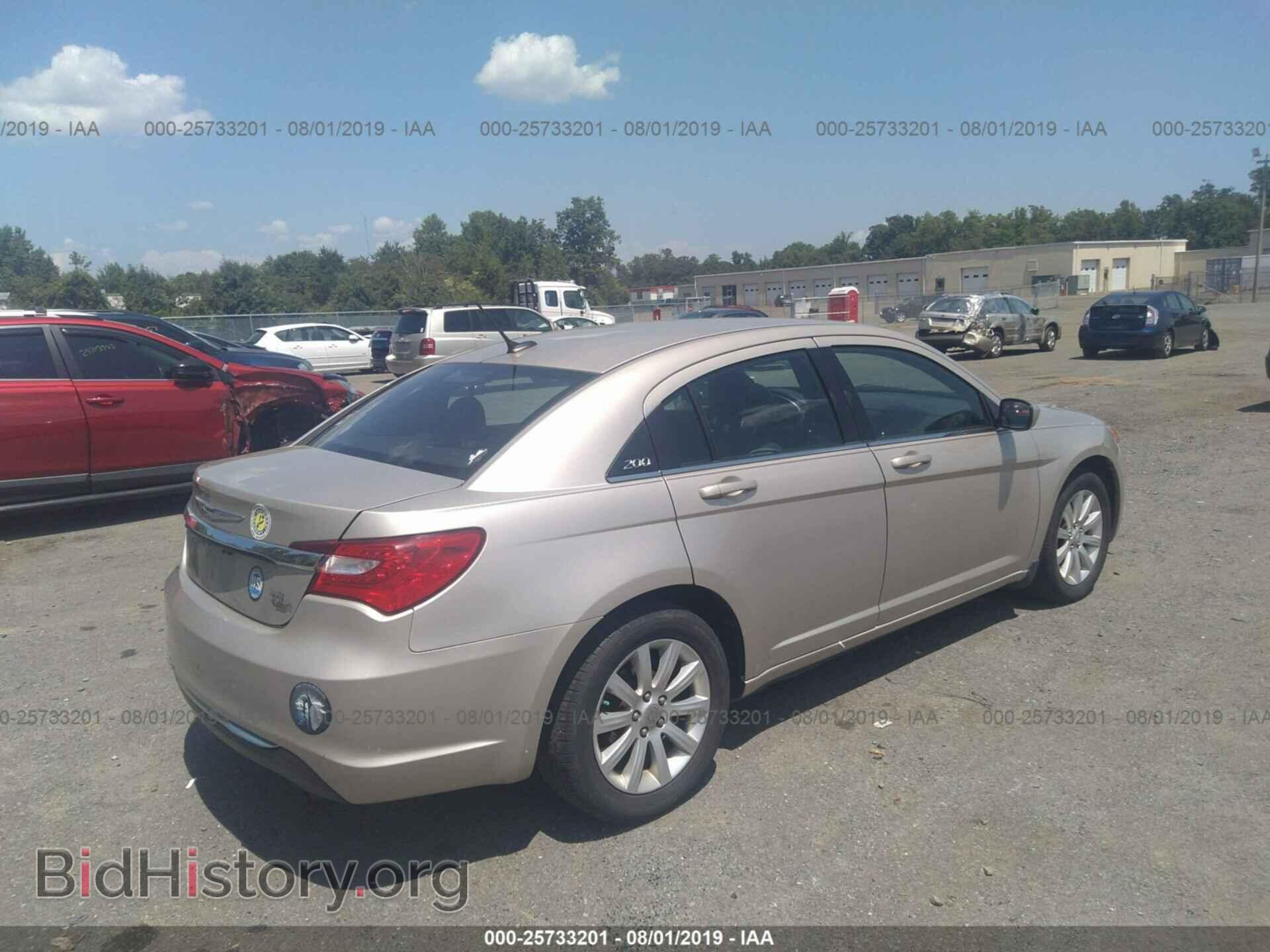 2013 CHRYSLER 200 - VIN: 1C3CCBBB9DN696014 - Фото 4