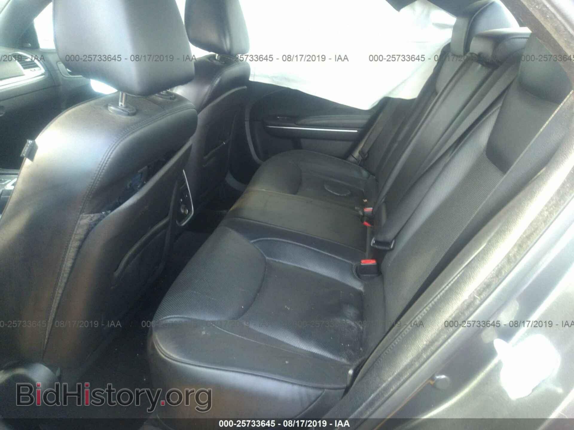 2013 CHRYSLER 300C - VIN: 2C3CCAKTXDH564553 - Фото 8