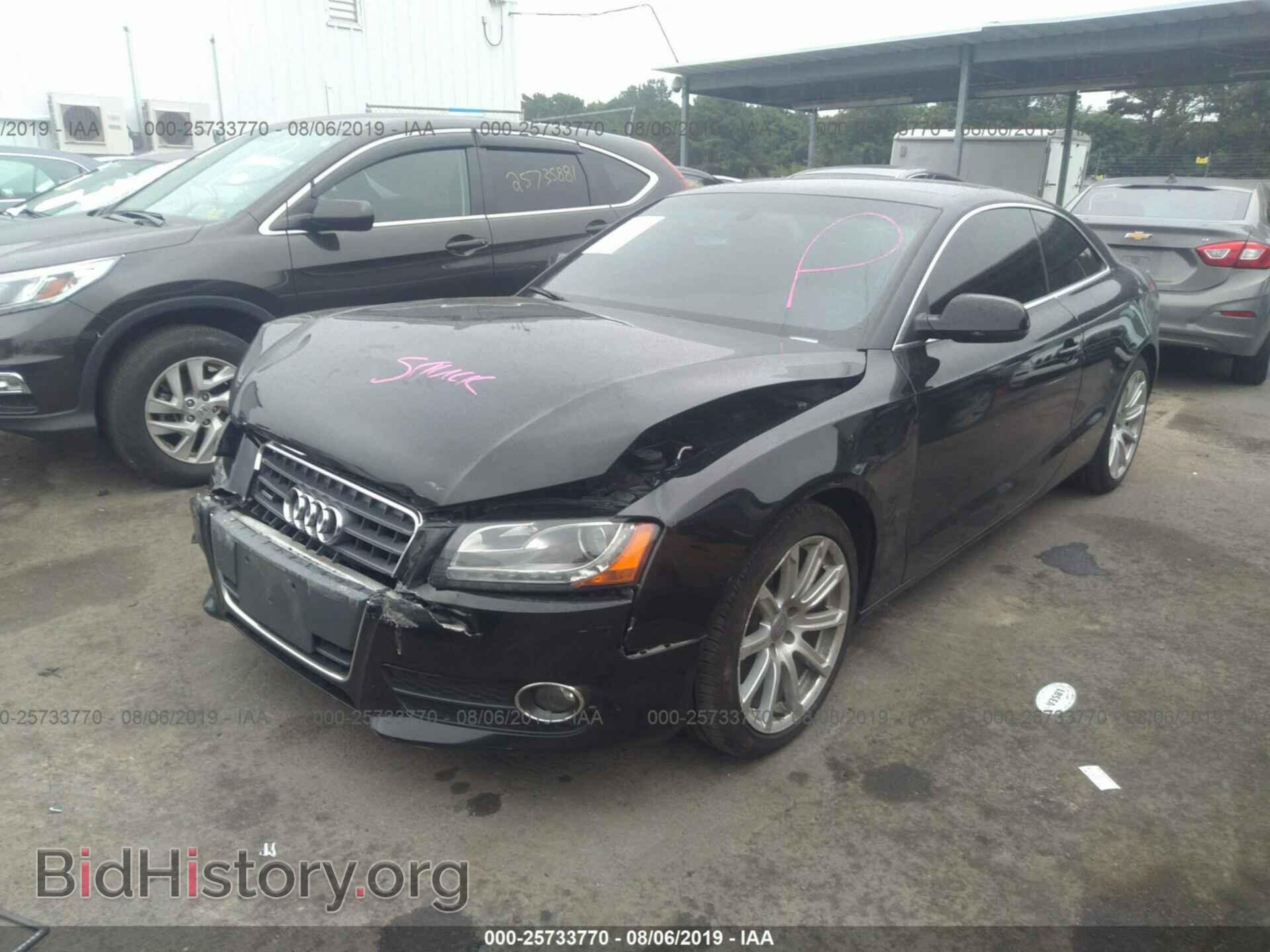 2011 AUDI A5 - VIN: WAUVFAFRXBA067909 - Фото 2