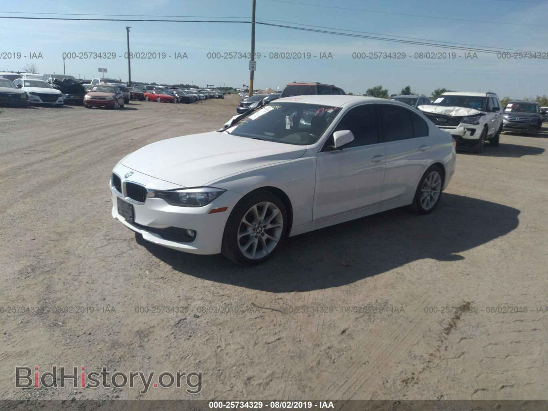 2015 BMW 320 - VIN: WBA3B1C50FP831712 - Photo 2