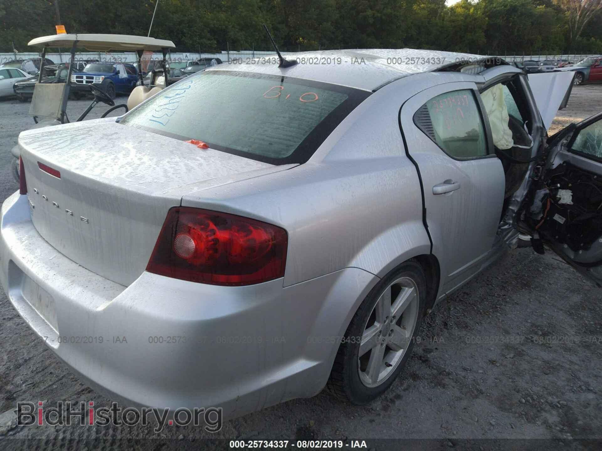 2011 DODGE AVENGER - VIN: 1B3BD4FB2BN586785 - Фото 4