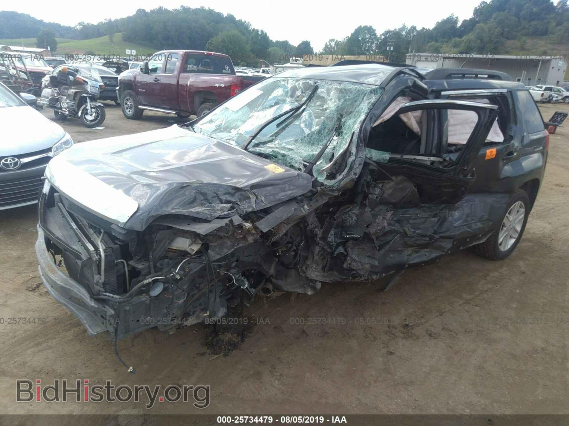 2011 GMC TERRAIN - VIN: 2CTFLTEC5B6350664 - Photo 2
