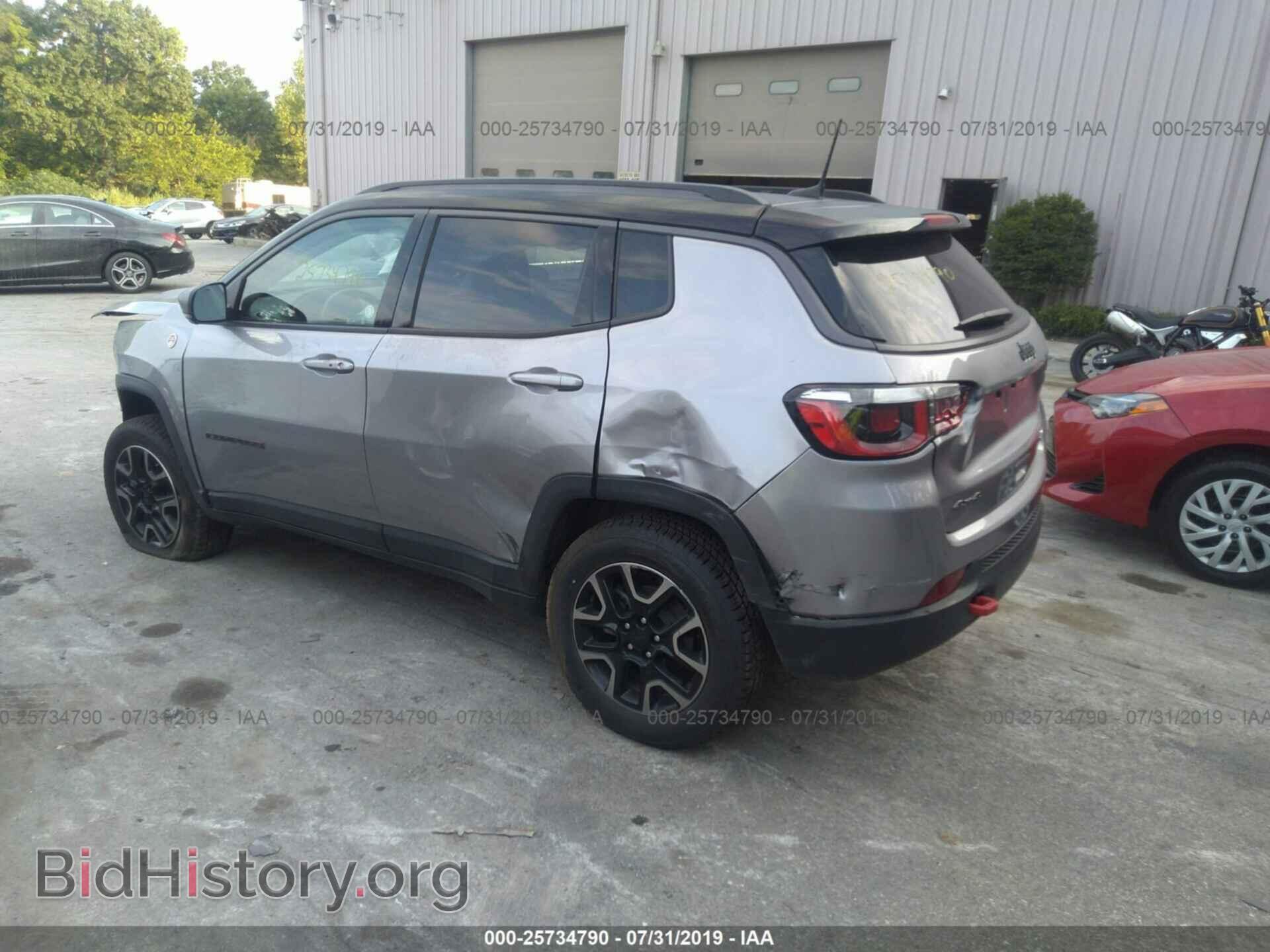 2019 JEEP COMPASS - VIN: 3C4NJDDB4KT686054 - Фото 3