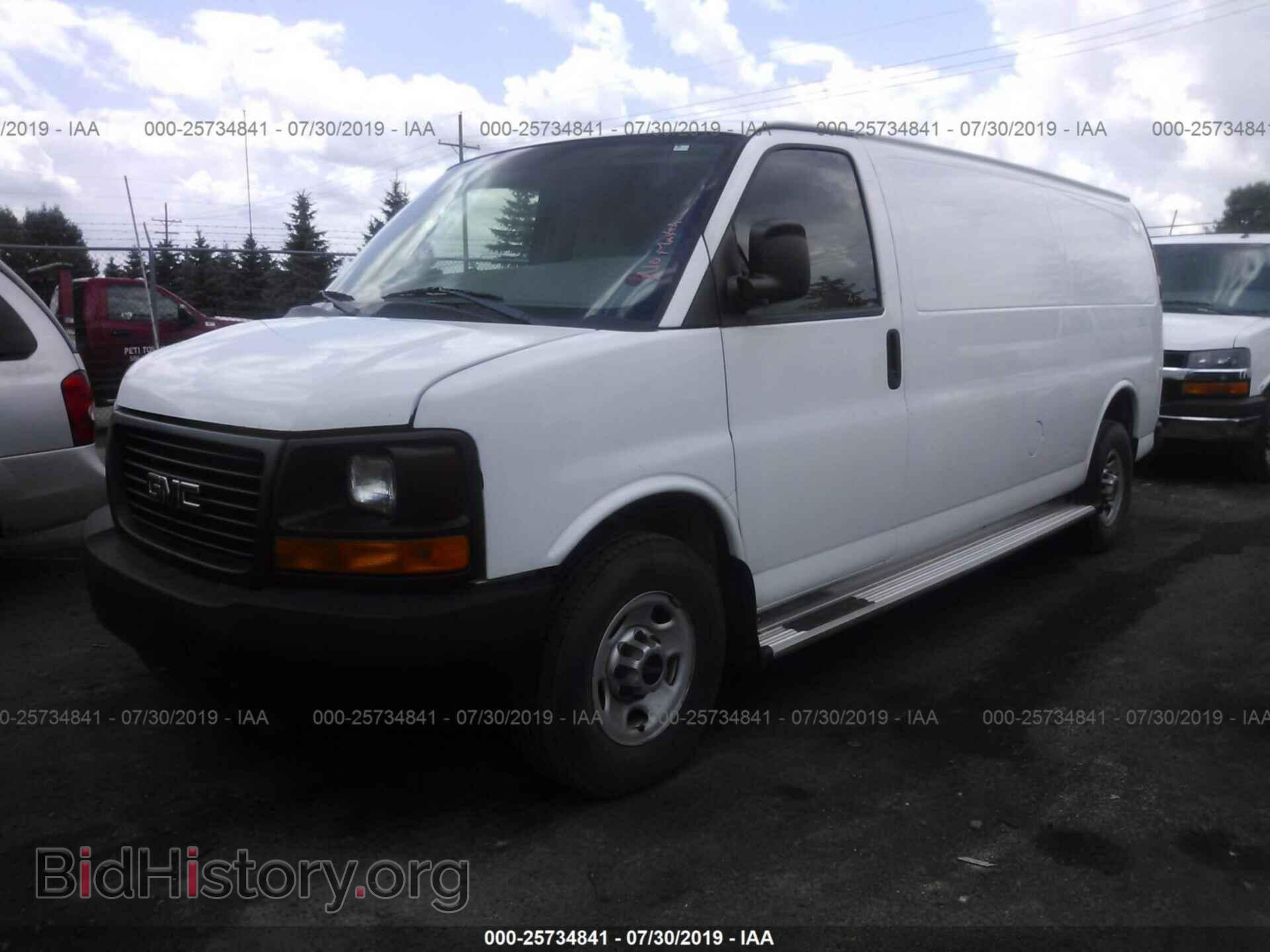 2011 GMC SAVANA - VIN: 1GTW7GCA6B1149321 - Фото 2
