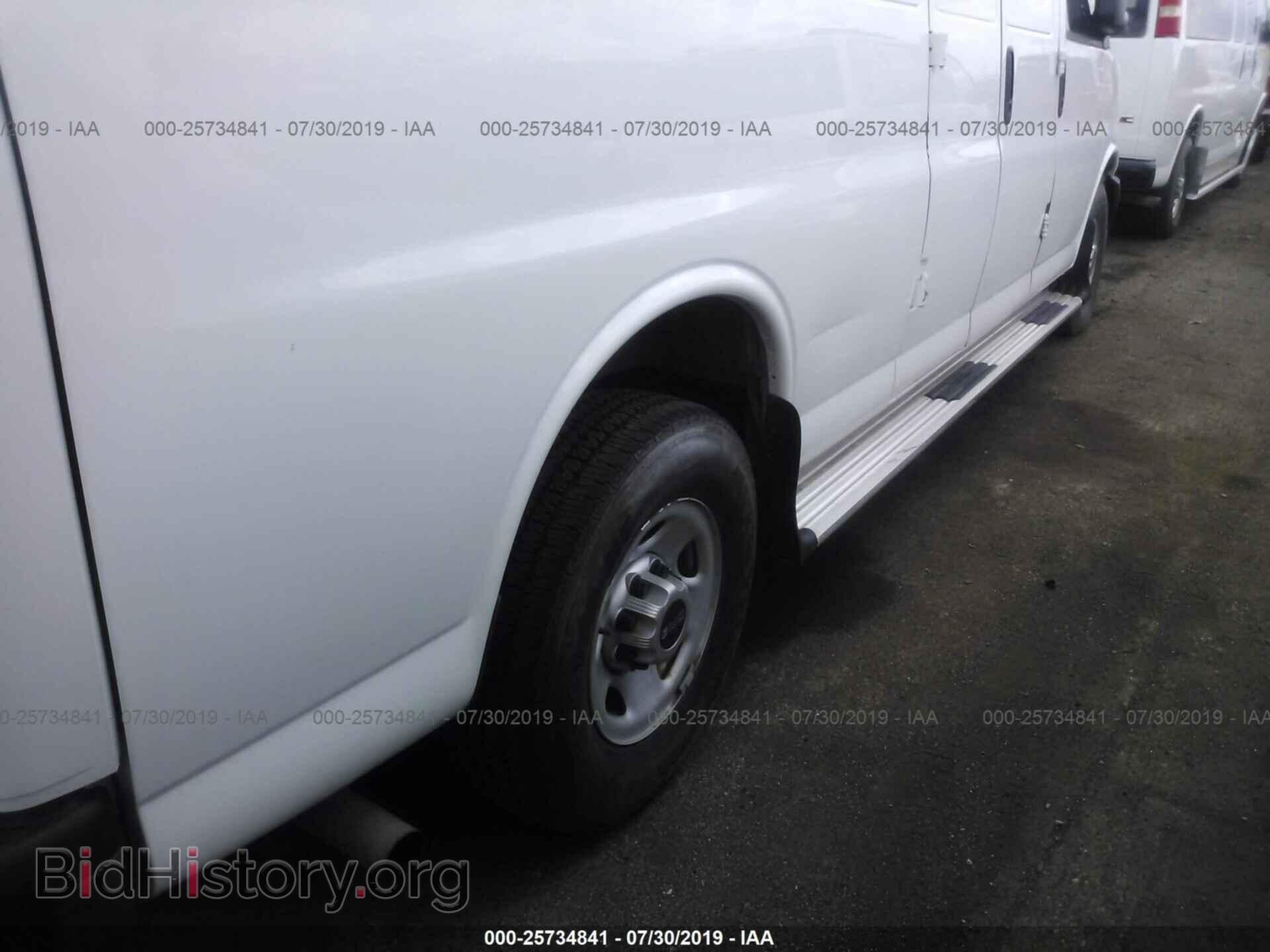 2011 GMC SAVANA - VIN: 1GTW7GCA6B1149321 - Фото 6